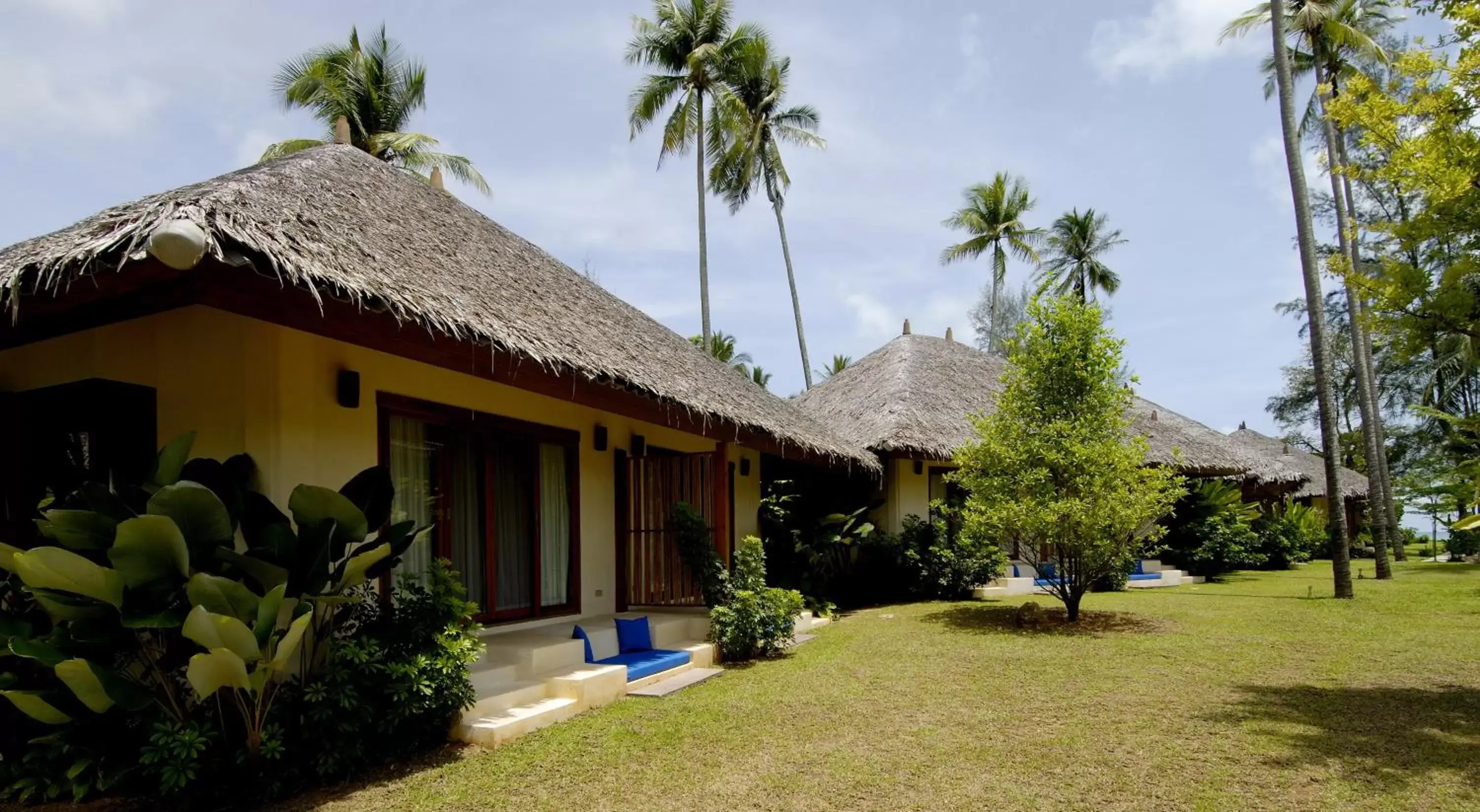 Facade/entrance in Bangsak Village - Adults Only - SHA Extra Plus Facade/entrance in Bangsak Village - Adults Only - SHA Extra Plus