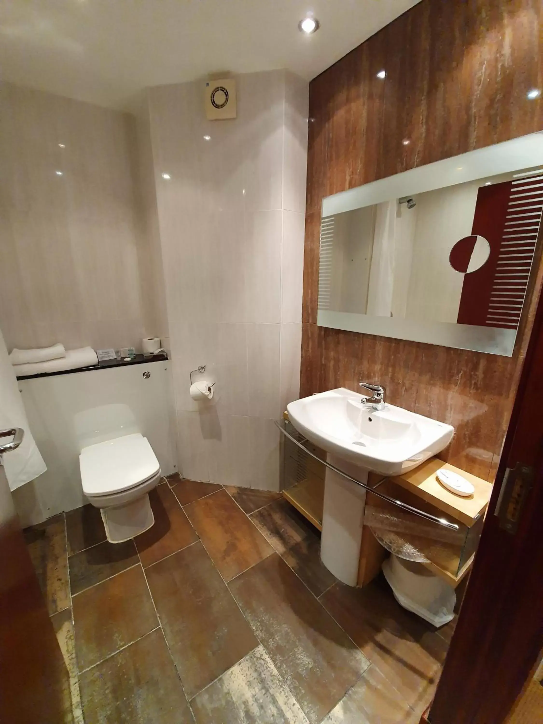 Bathroom in Towers Hotel & Spa