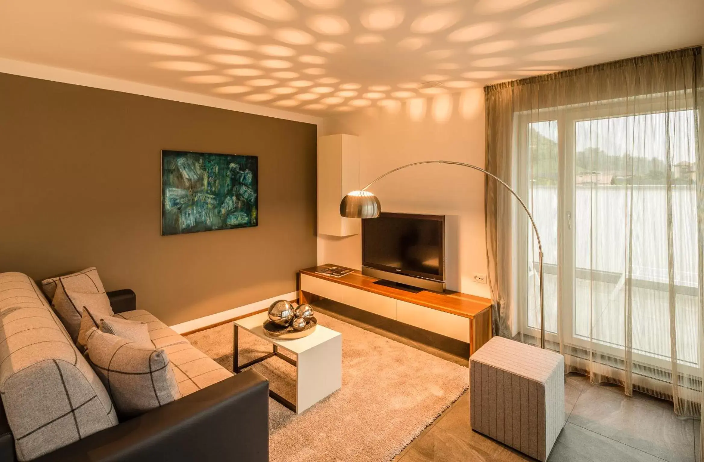 Living room, TV/Entertainment Center in Hidalgo Suites