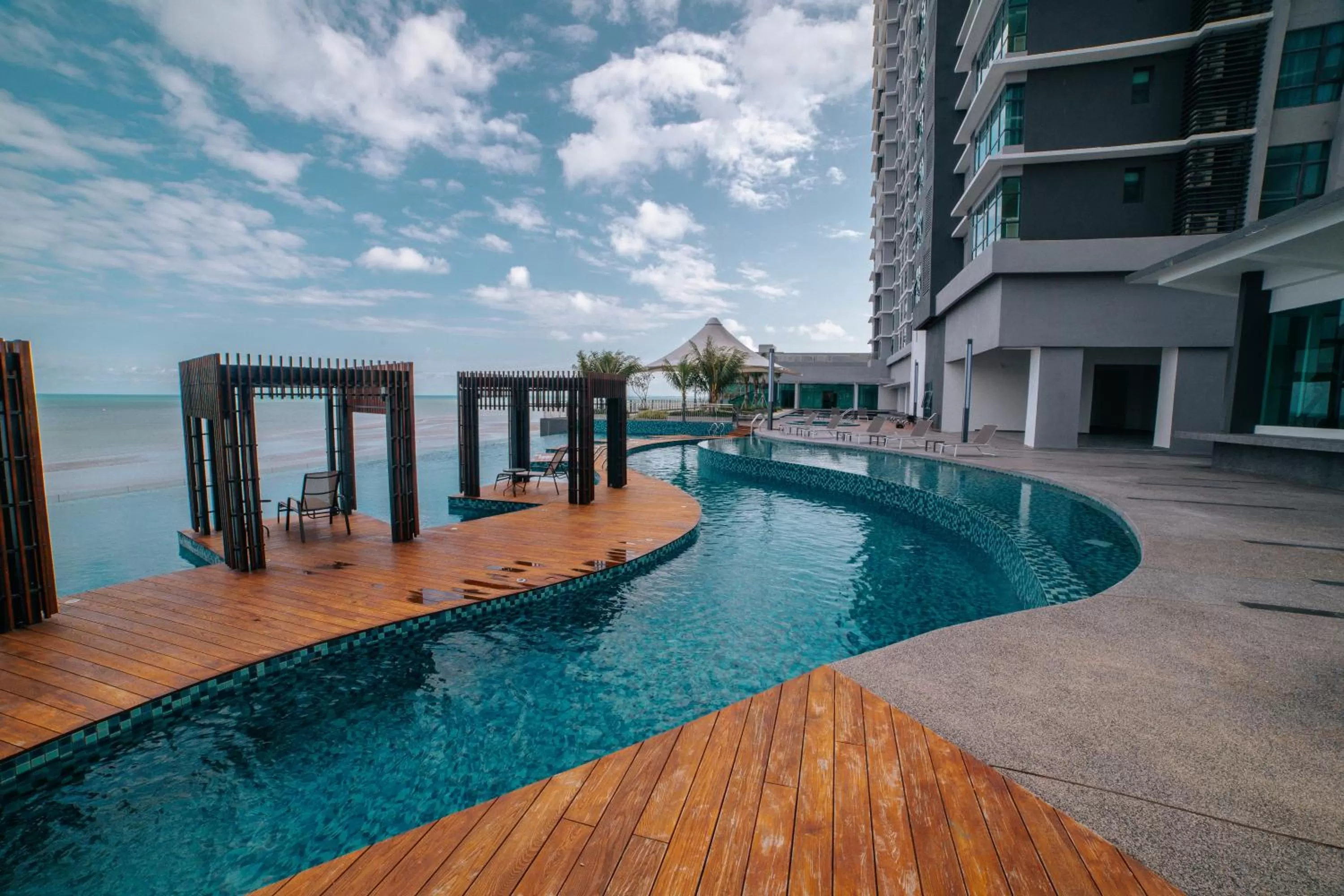Swimming pool in Swiss-Belhotel Kuantan