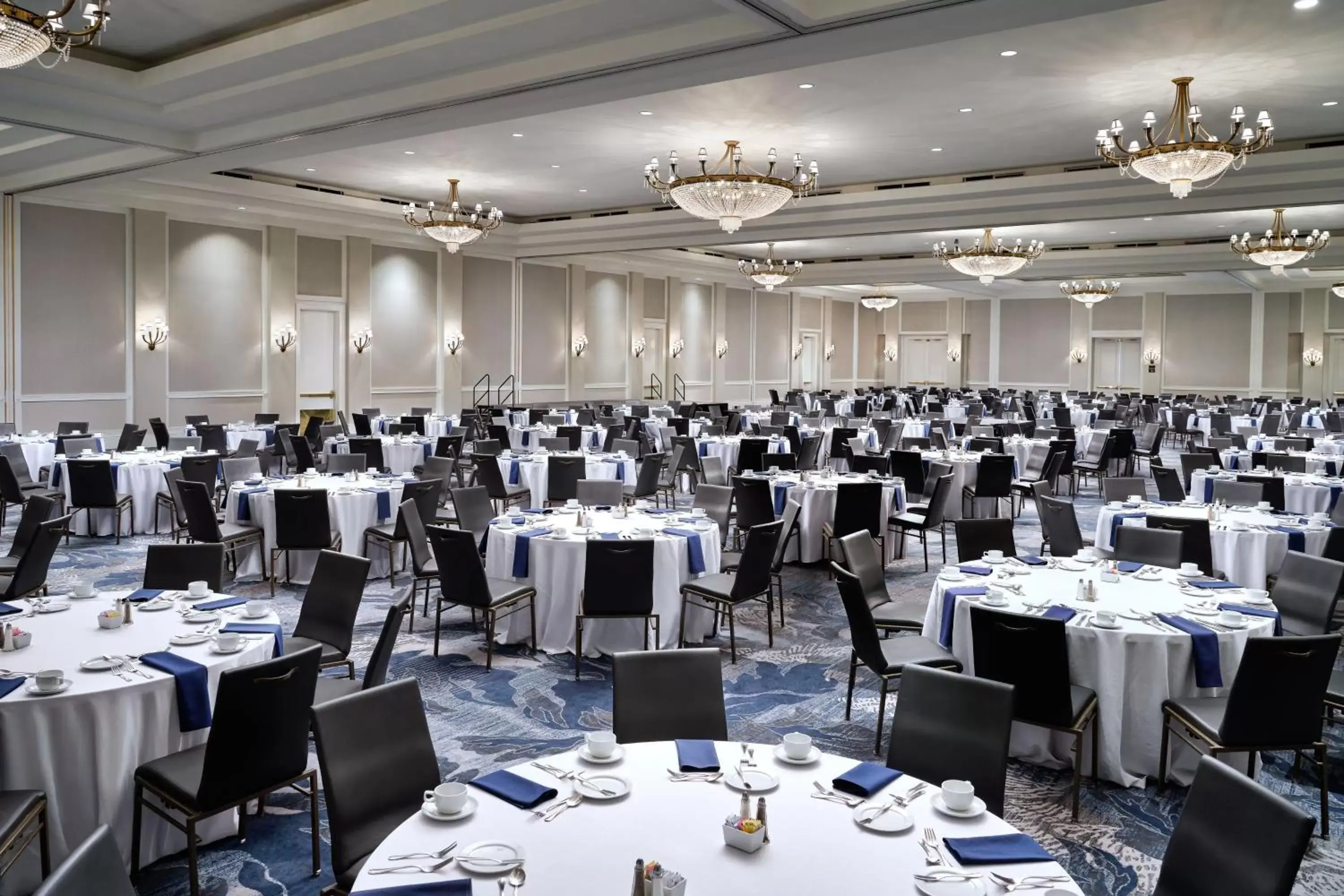 Meeting/conference room, Restaurant/Places to Eat in Renaissance Portsmouth-Norfolk Waterfront Hotel