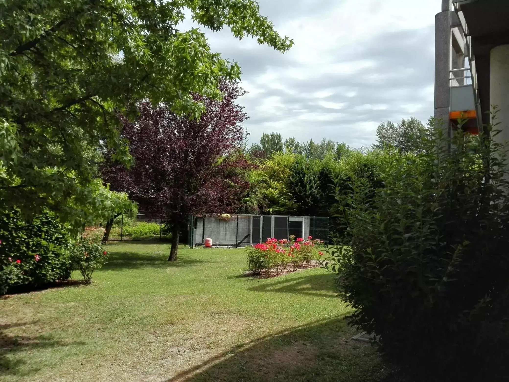 Garden, Property Building in Premiere Classe Grenoble Sud - Gieres Universite