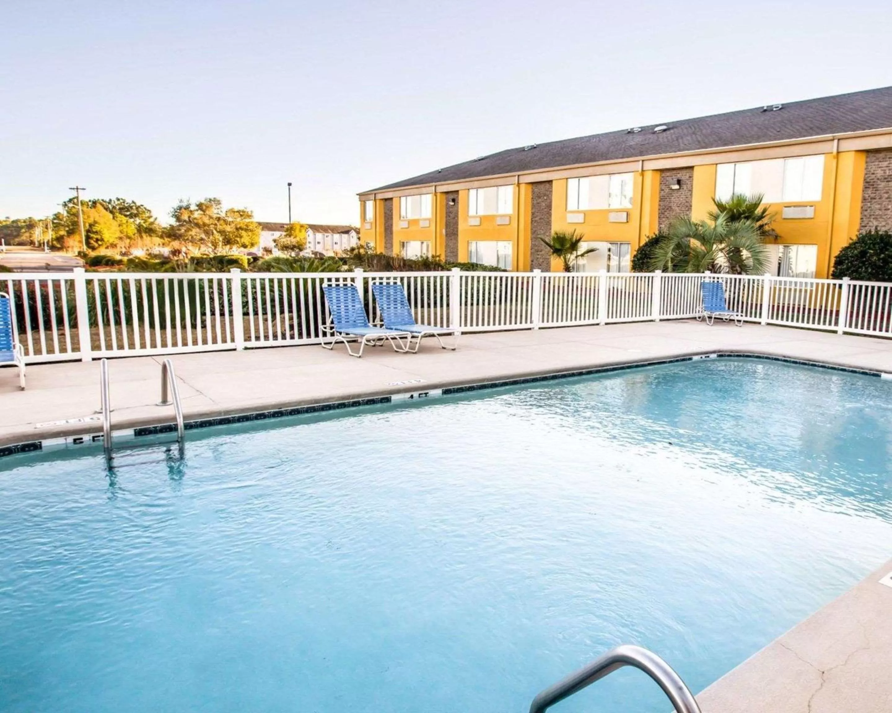 Swimming pool in Sleep Inn Myrtle Beach near Outlets