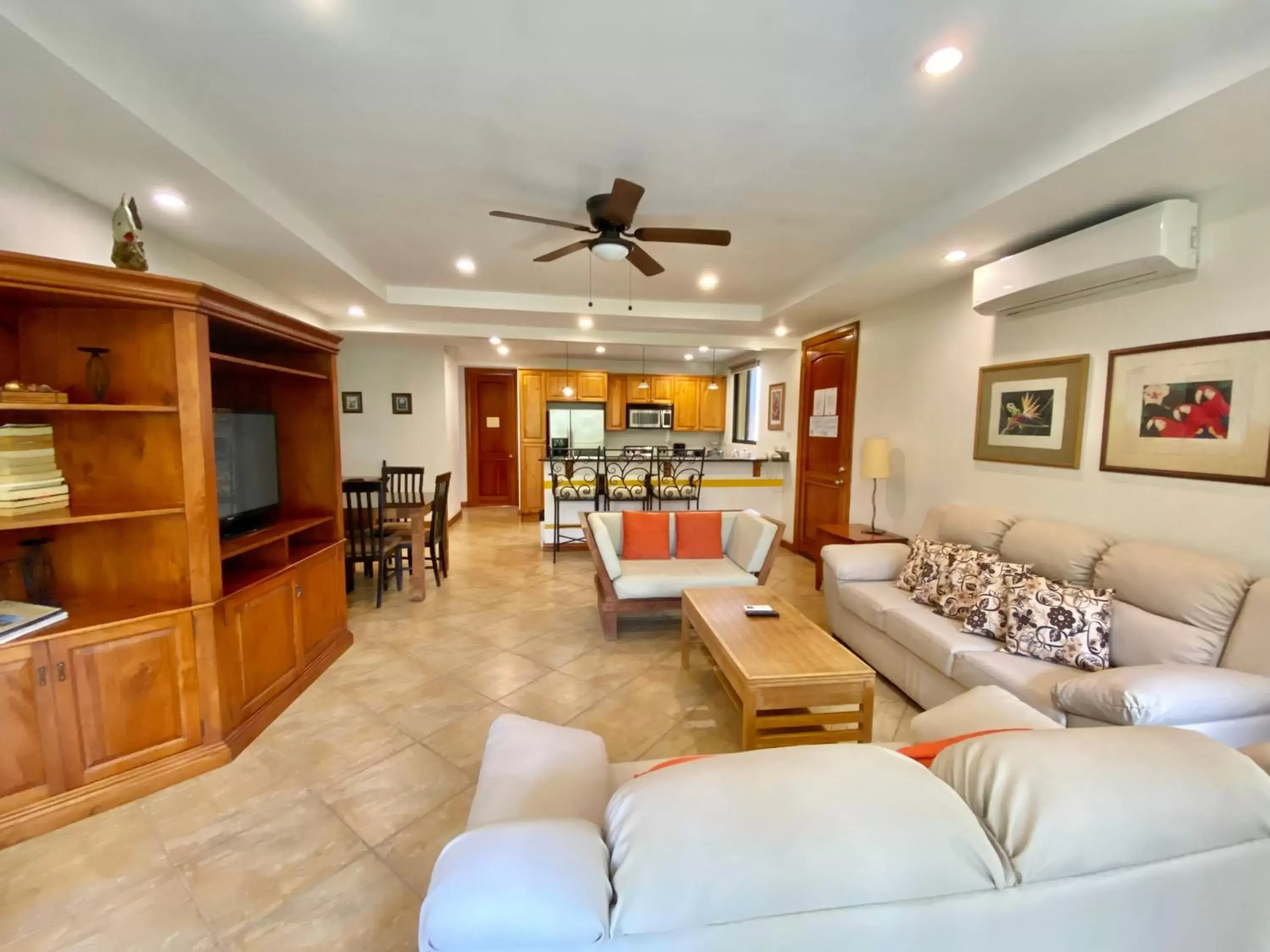 Living room, Seating Area in Monte Carlo Luxury Condominiums