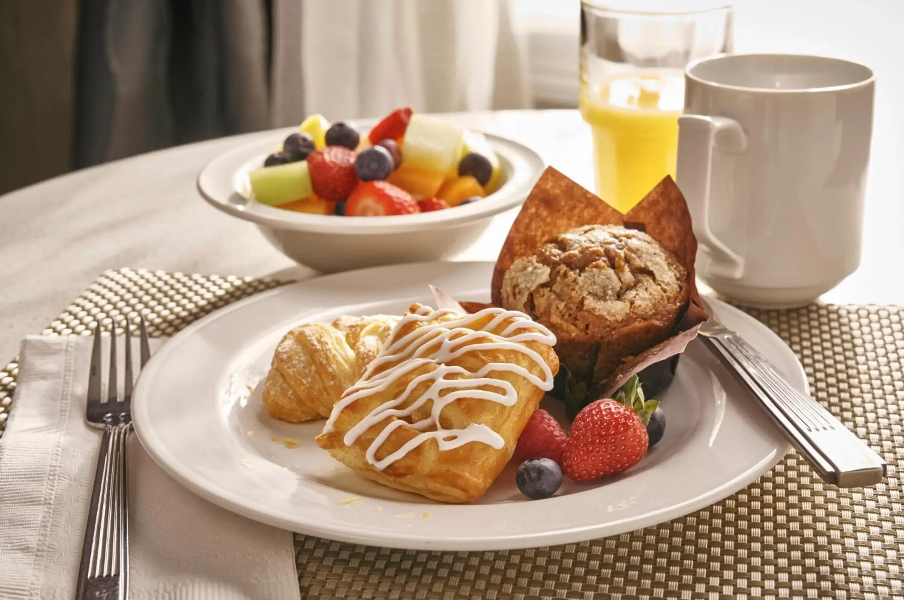 Breakfast in Homewood Suites by Hilton Phoenix-Avondale