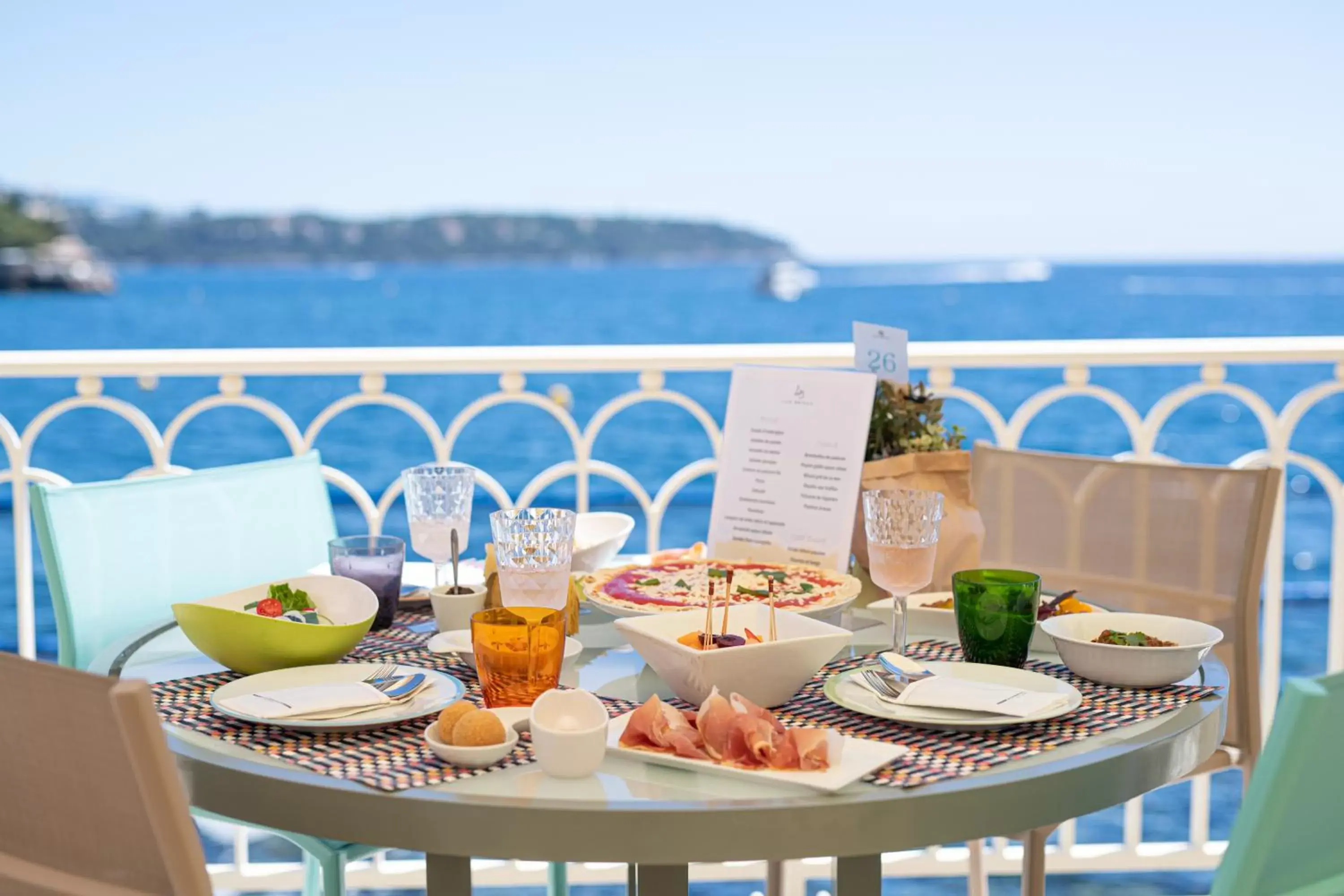 Restaurant/places to eat in Monte-Carlo Bay Hotel & Resort