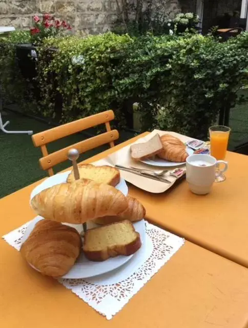 Breakfast in Les Suites de Vanves - Parc des expositions Porte de Versailles