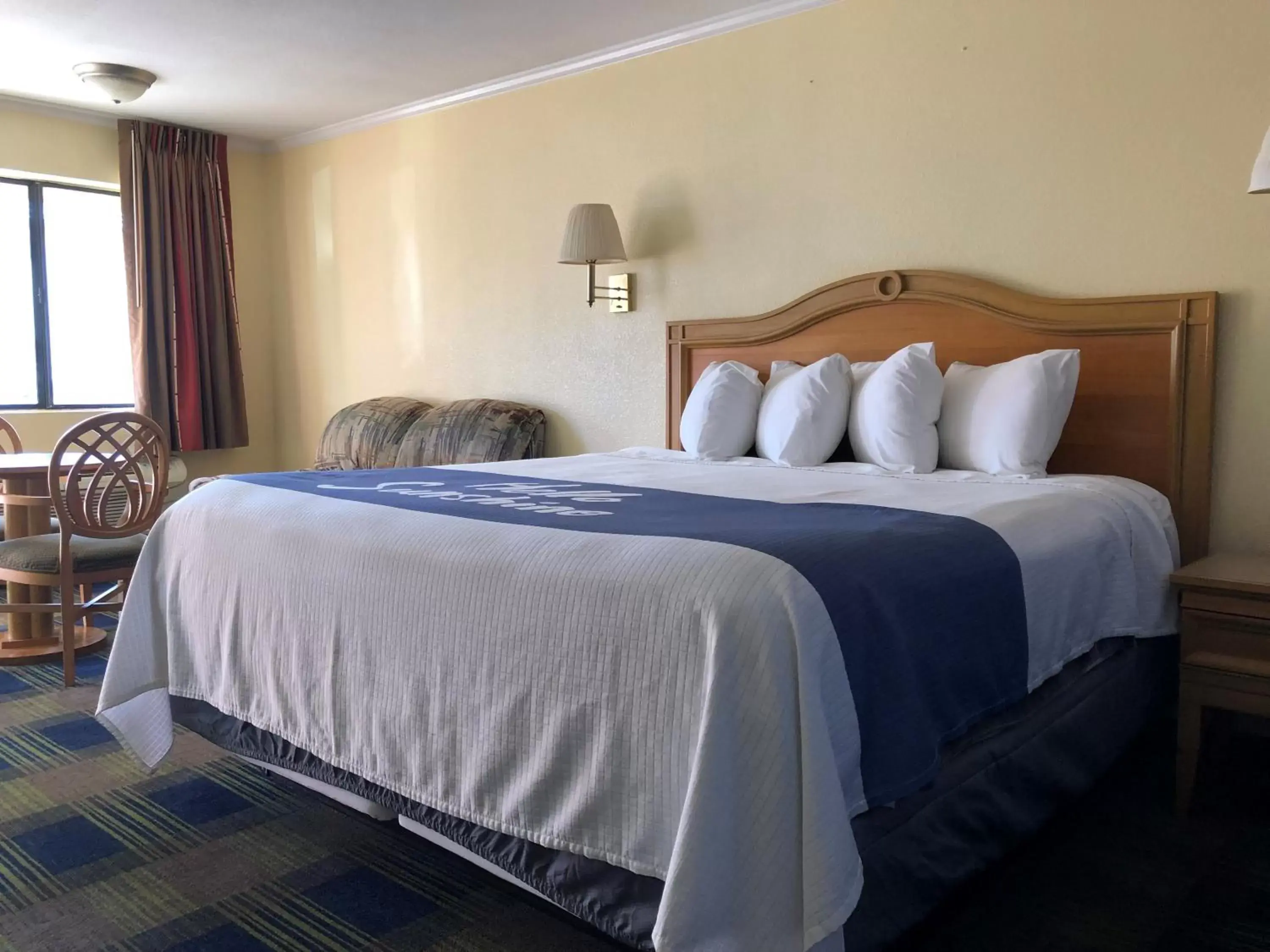 Bed in Days Inn by Wyndham Alamogordo