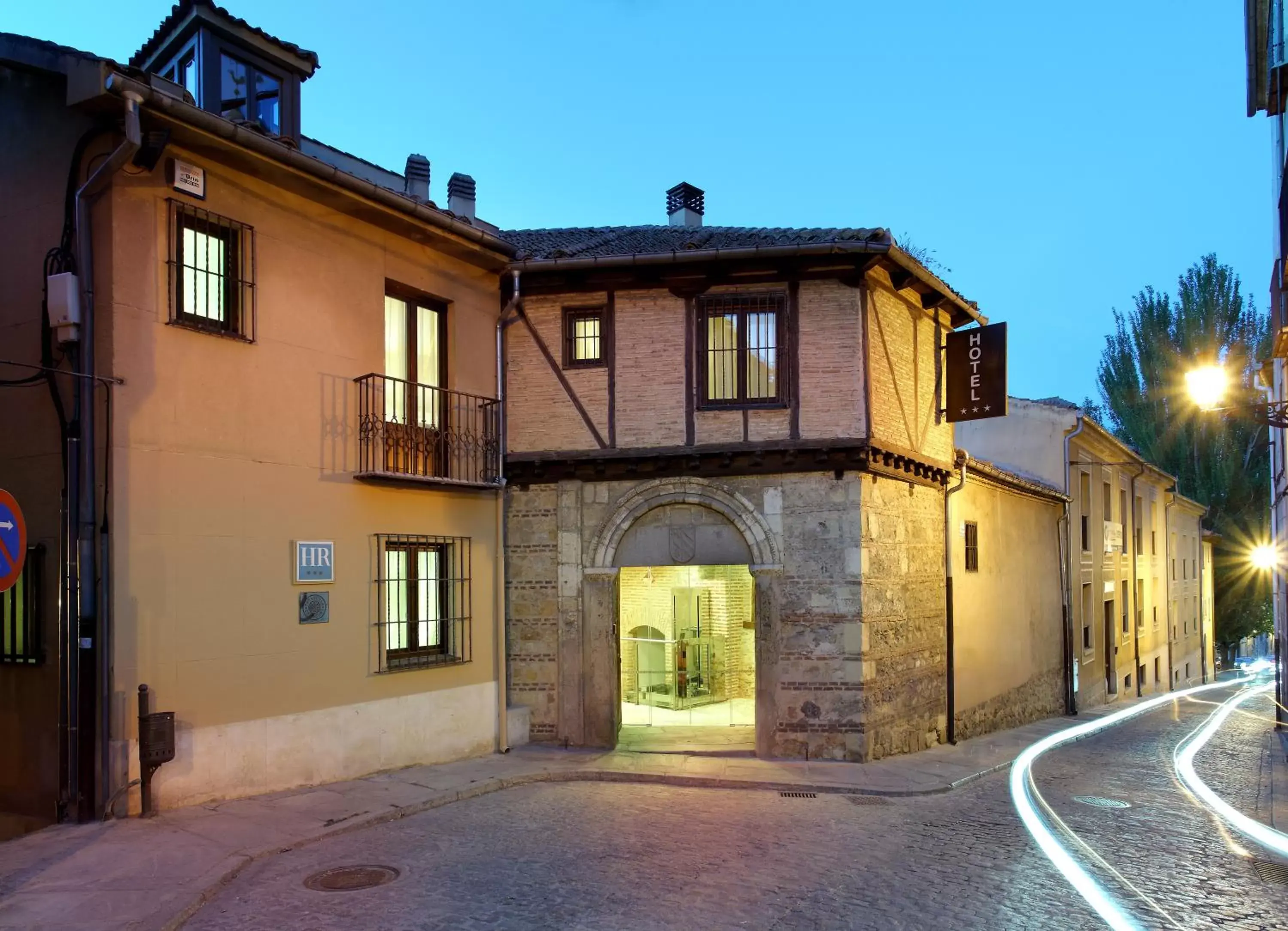 Facade/entrance, Property Building in Exe Casa de Los Linajes