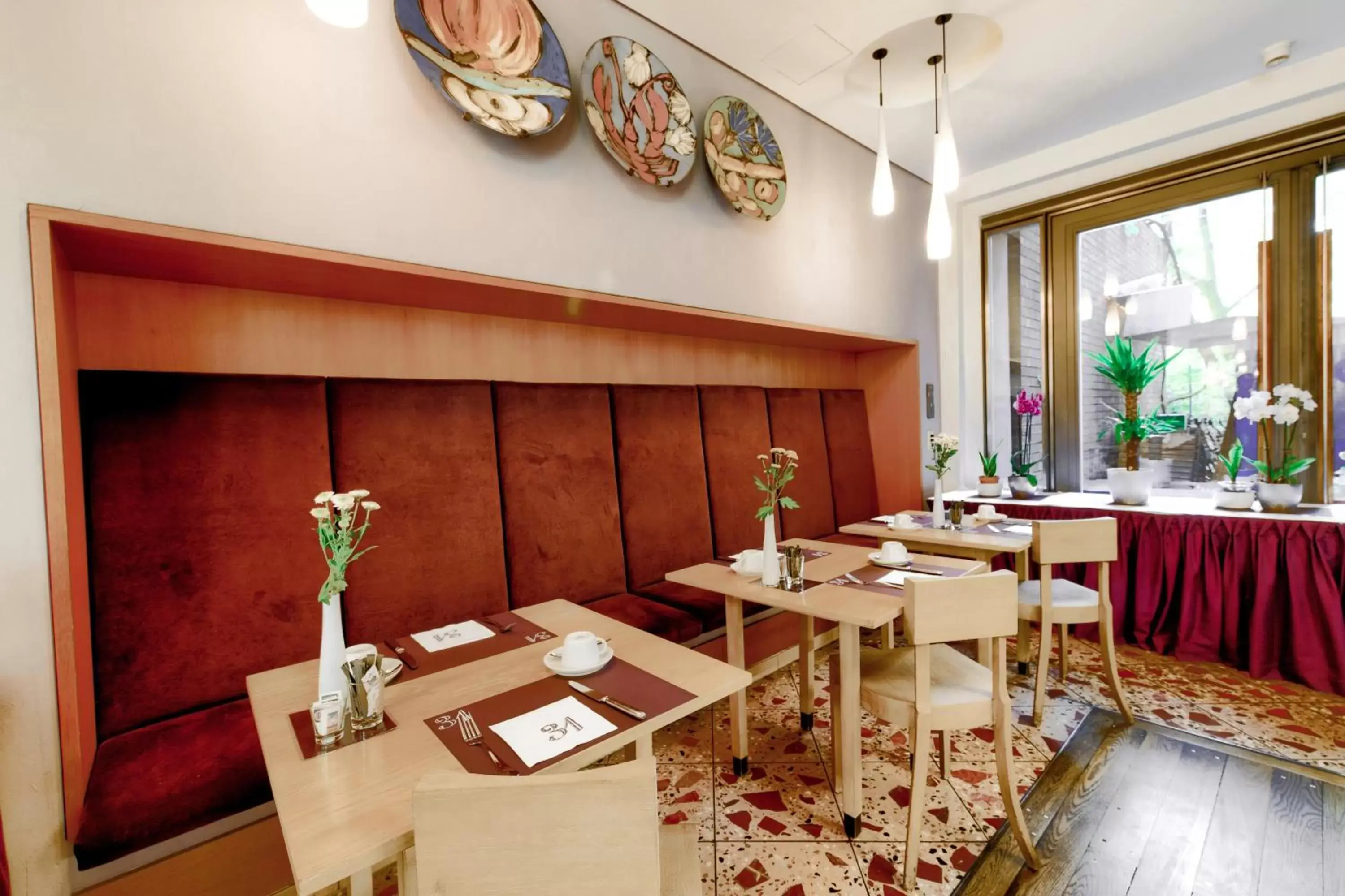 Breakfast, Restaurant/Places to Eat in Hotel Bleibtreu Berlin by Golden Tulip