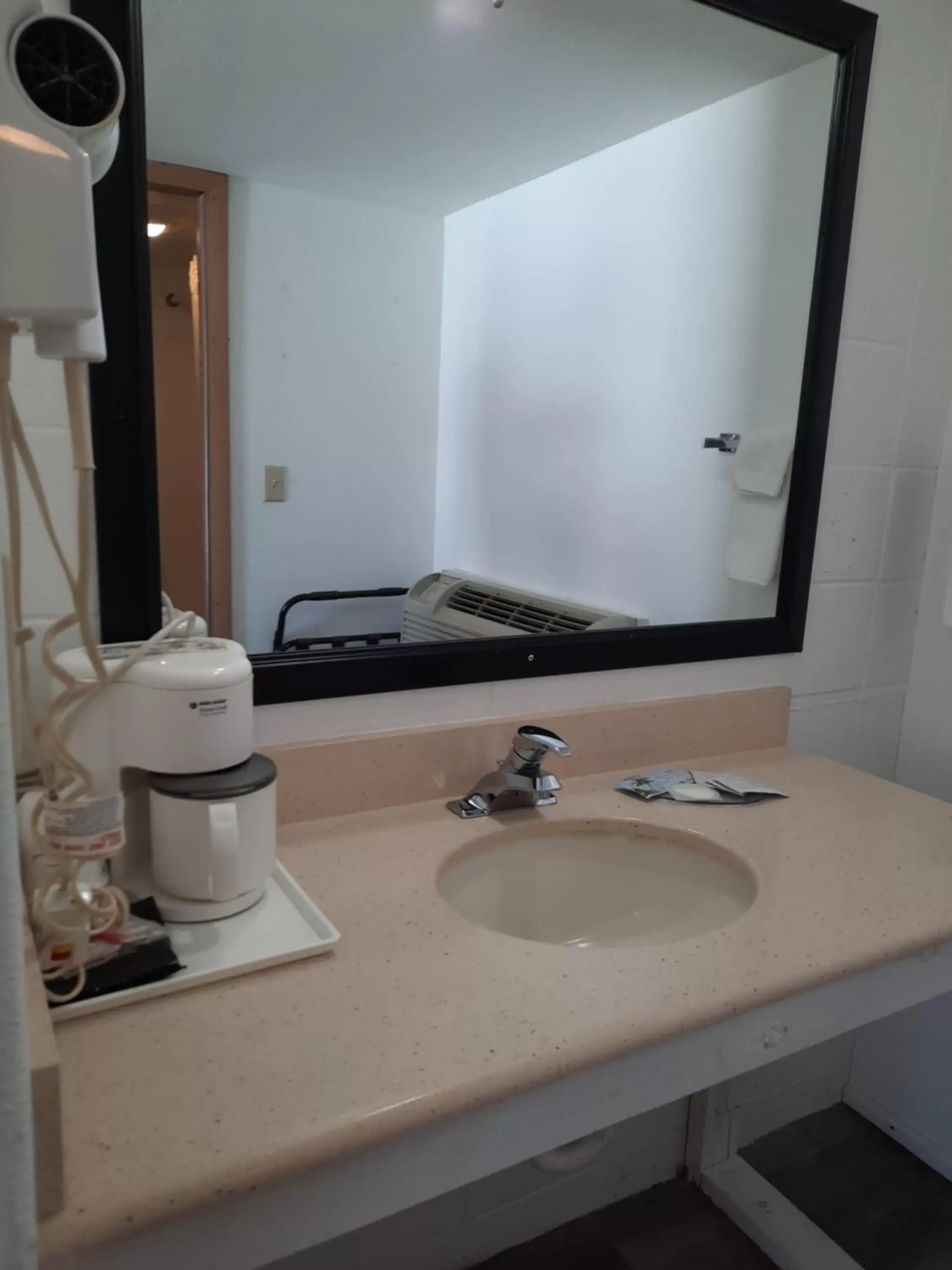 Bathroom in Motel Reedsburg