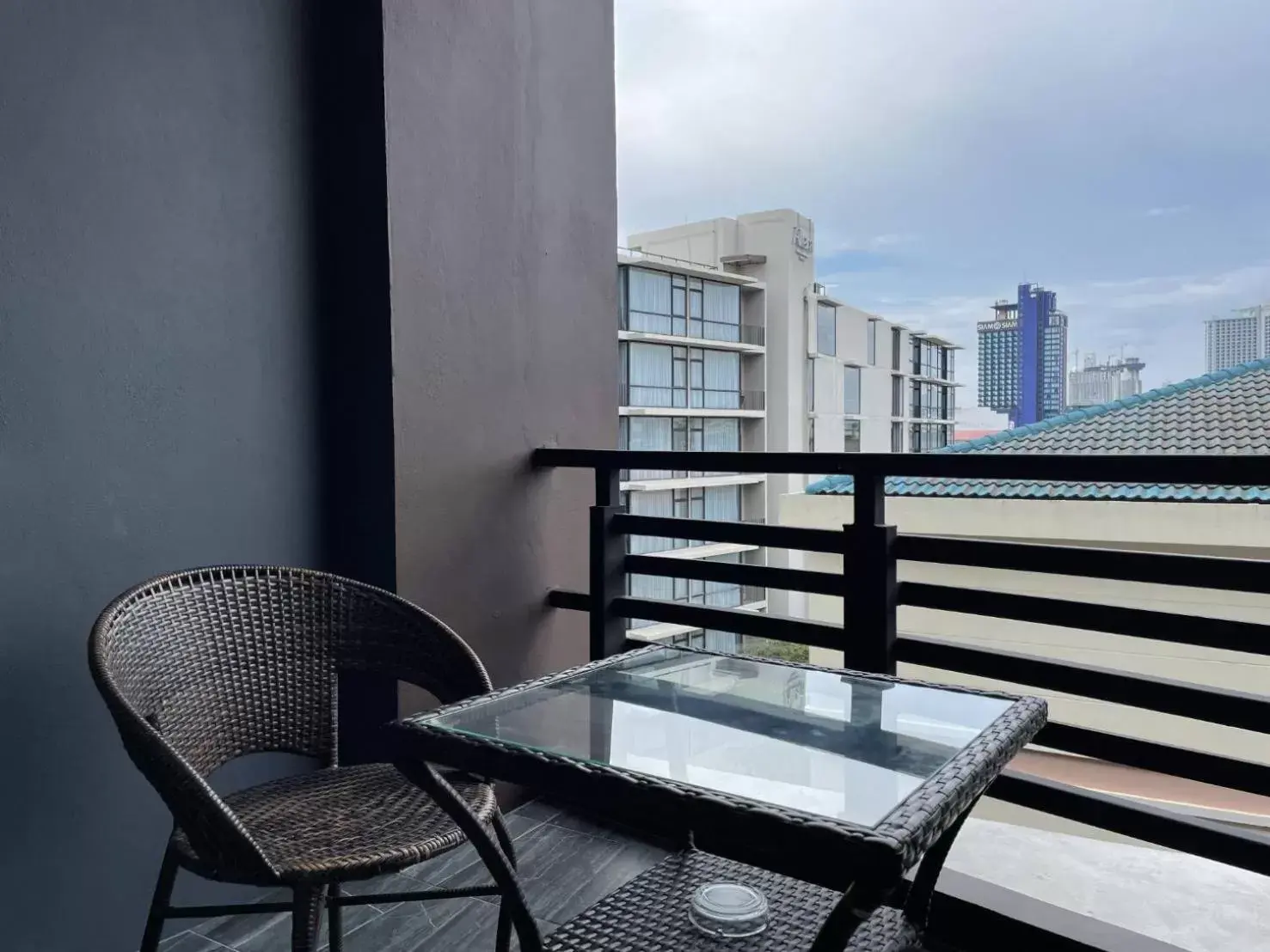 Balcony/Terrace in KTK Pattaya Hotel & Residence