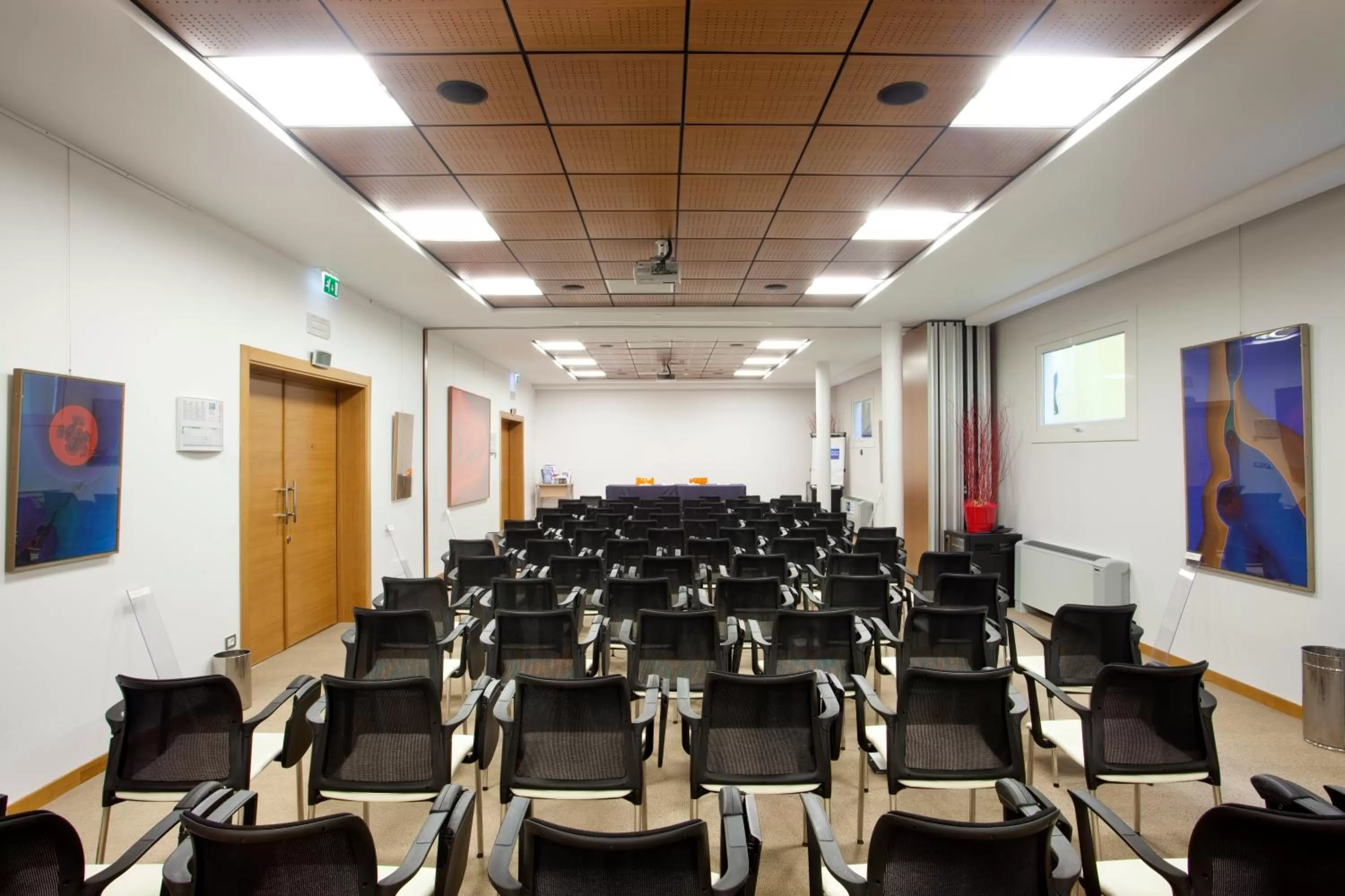 Business facilities in Bes Hotel Bergamo Ovest