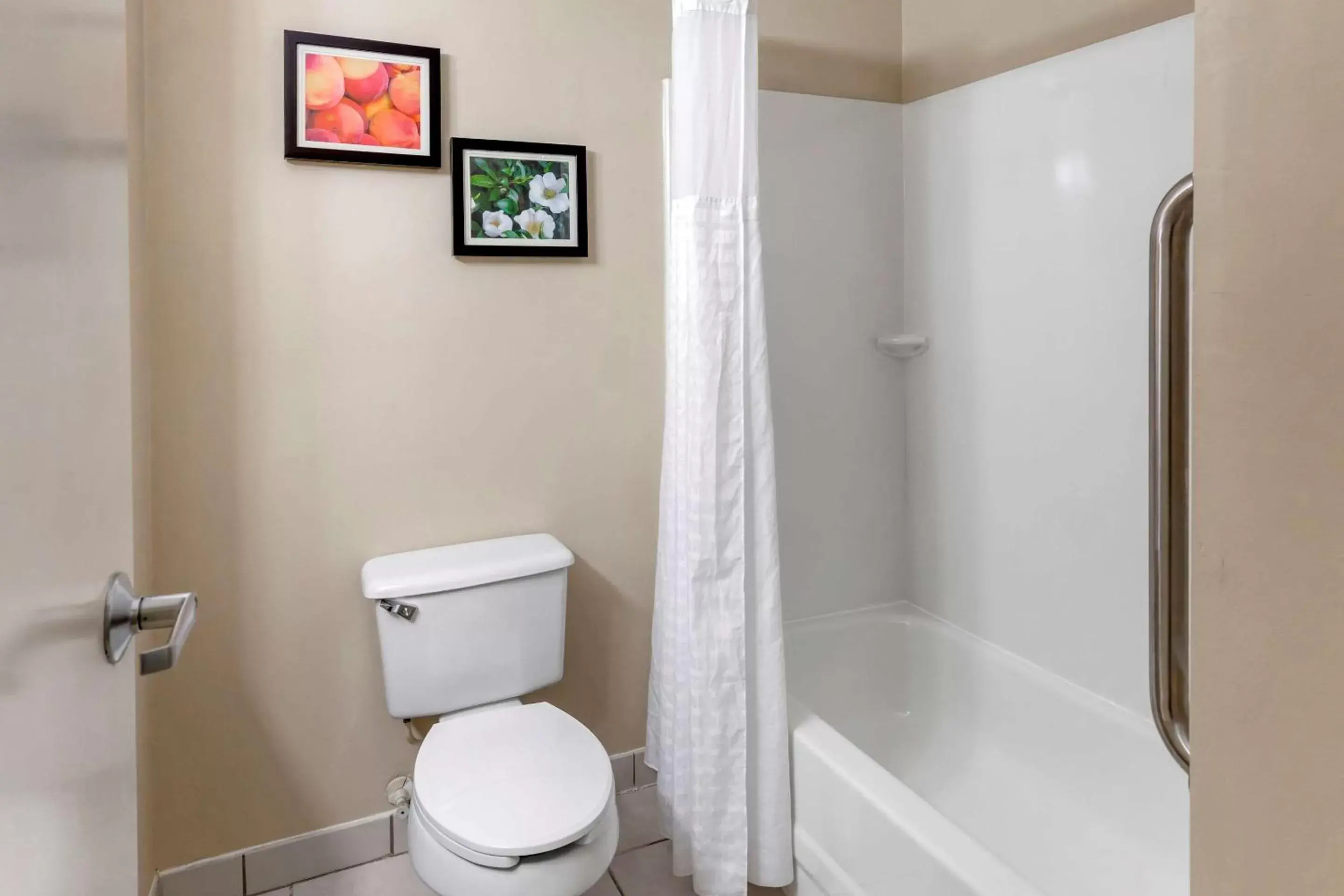 Bathroom in Comfort Inn & Suites