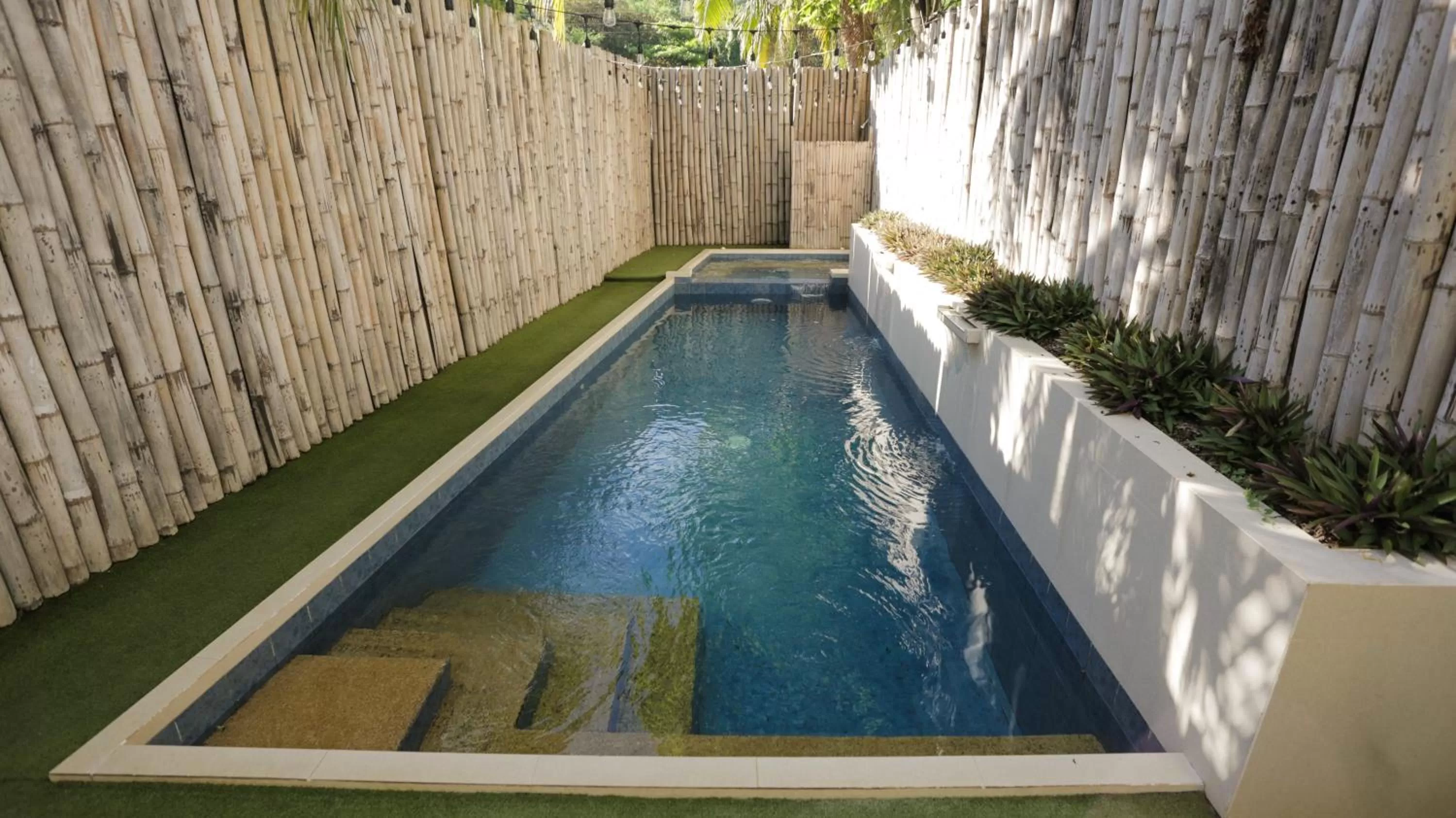 Pool view in Treetop Suites