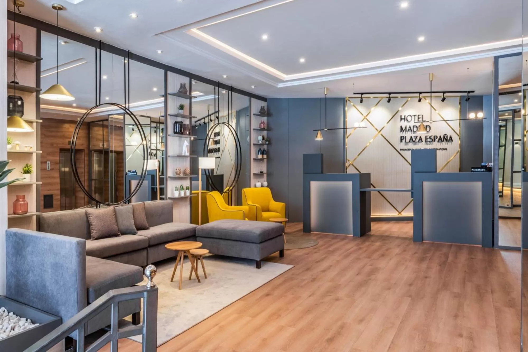 Facade/entrance in Hotel Madrid Plaza de España, Affiliated by Meliá