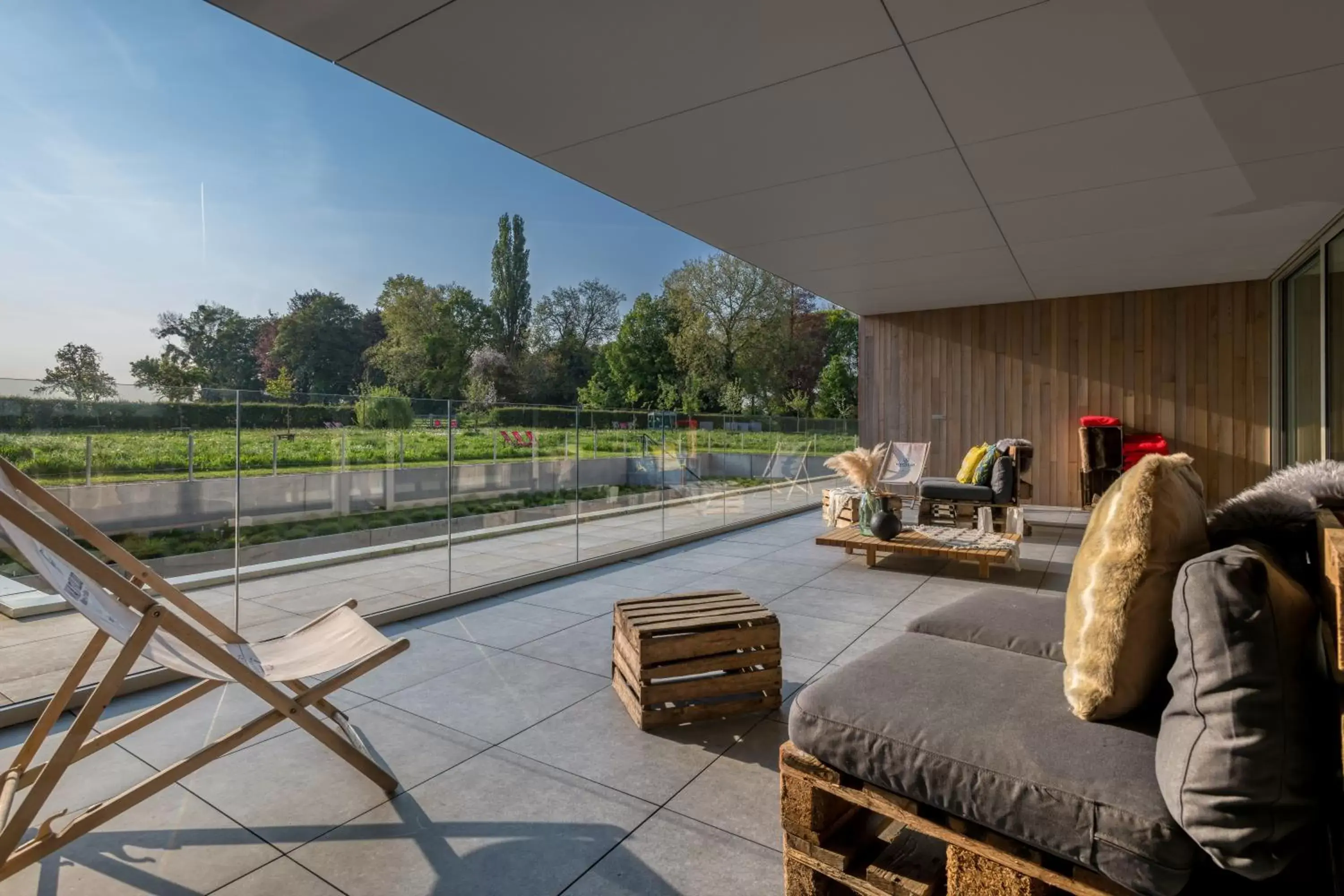 Balcony/Terrace, Swimming Pool in Martin's Rentmeesterij