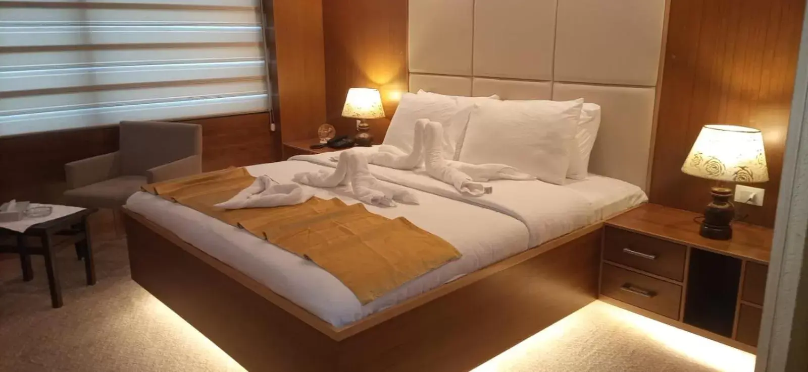 Bedroom, Bed in Amman Orchid Hotel