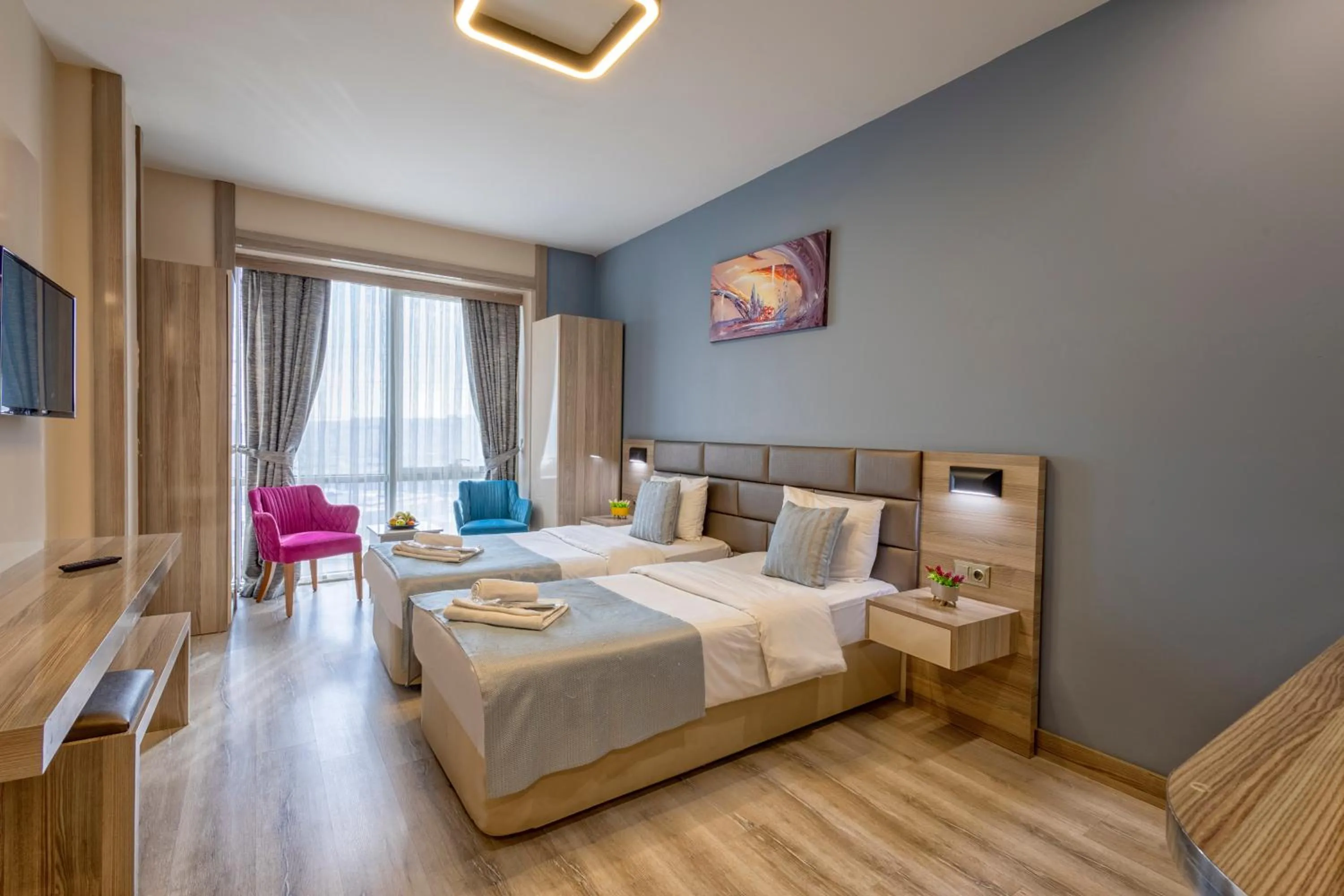 Bed in My House N5 Suites Hotel