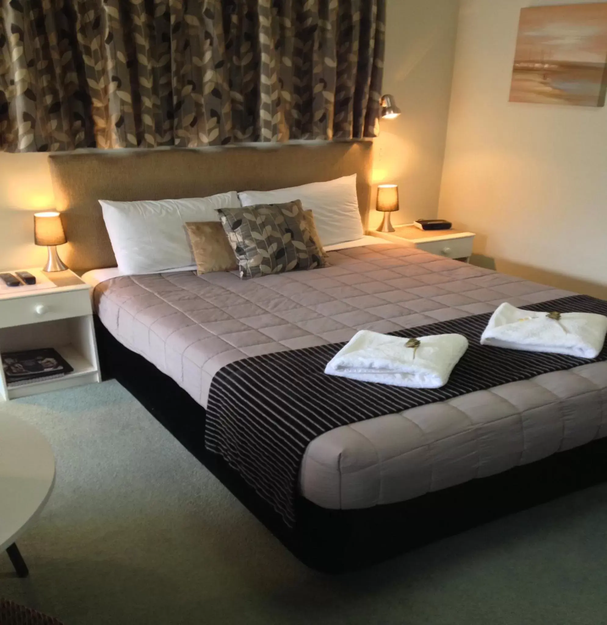 Bed in Aalton Motel Bed in Aalton Motel