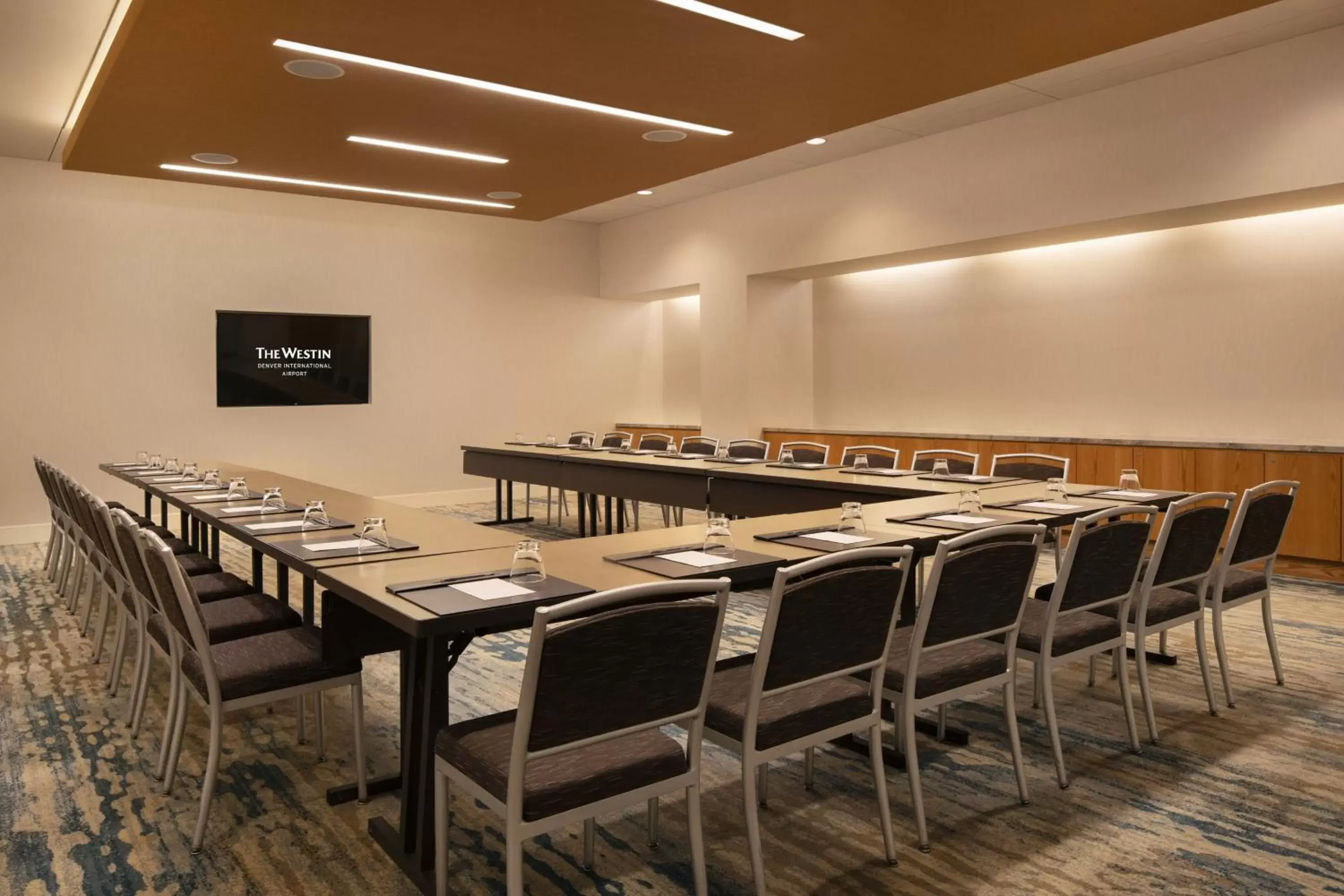 Meeting/conference room in The Westin Denver International Airport