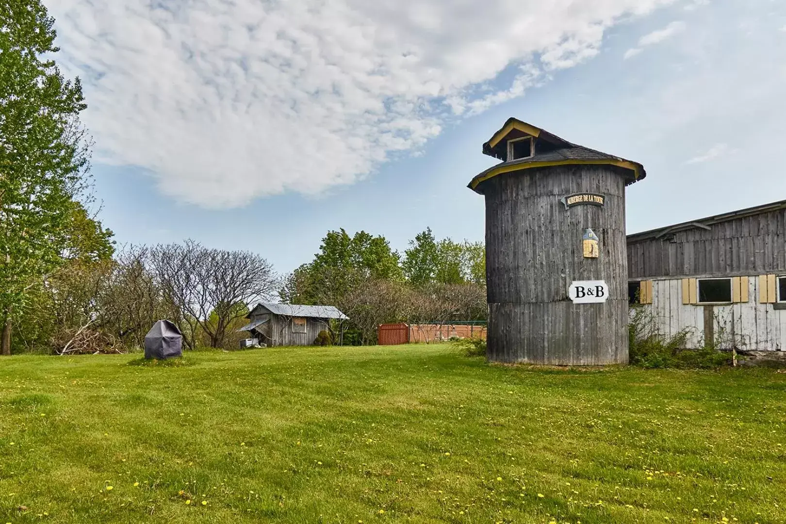 Property Building in Auberge de la Tour et Spa