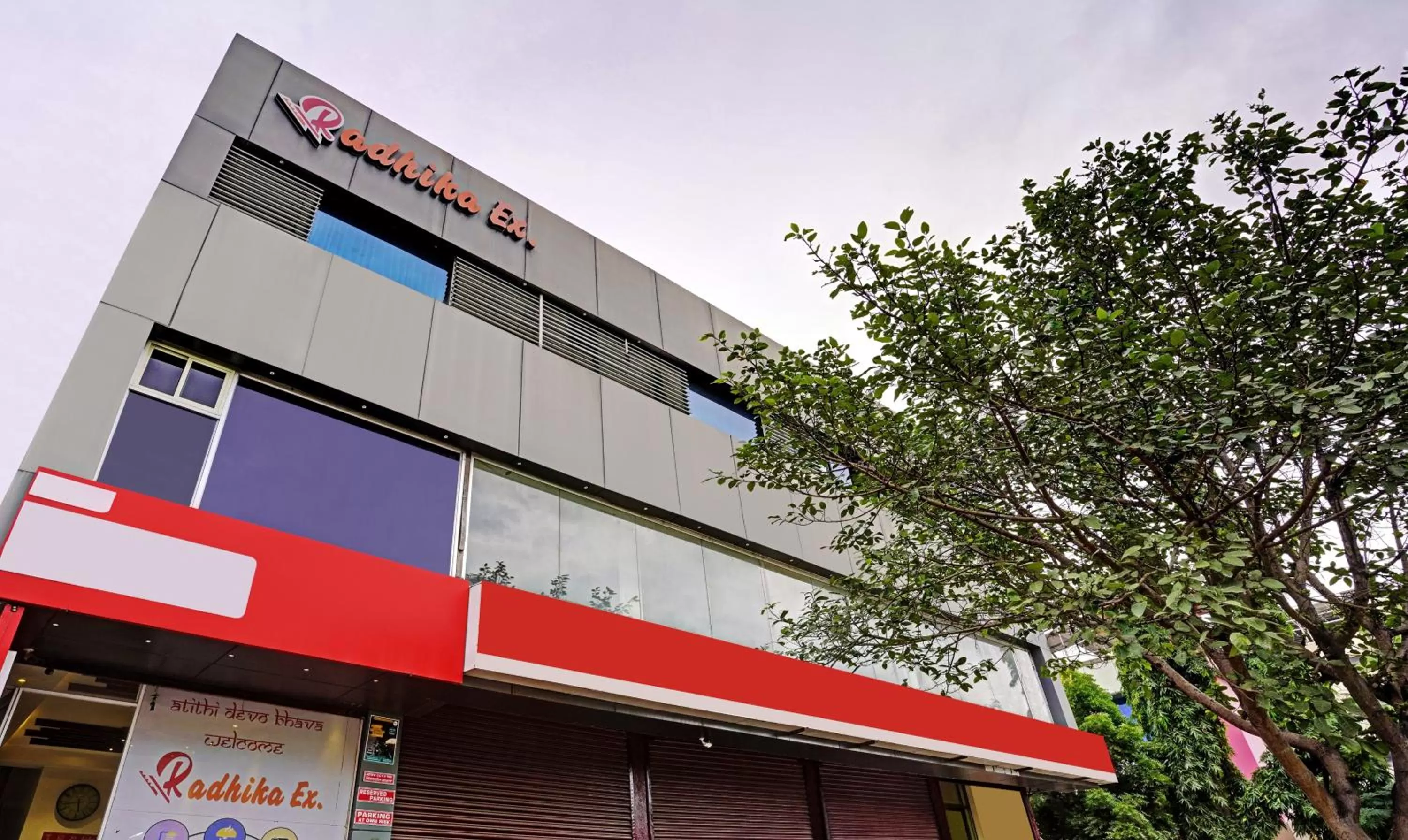 Property Building in Itsy By Treebo - Radhika Ex