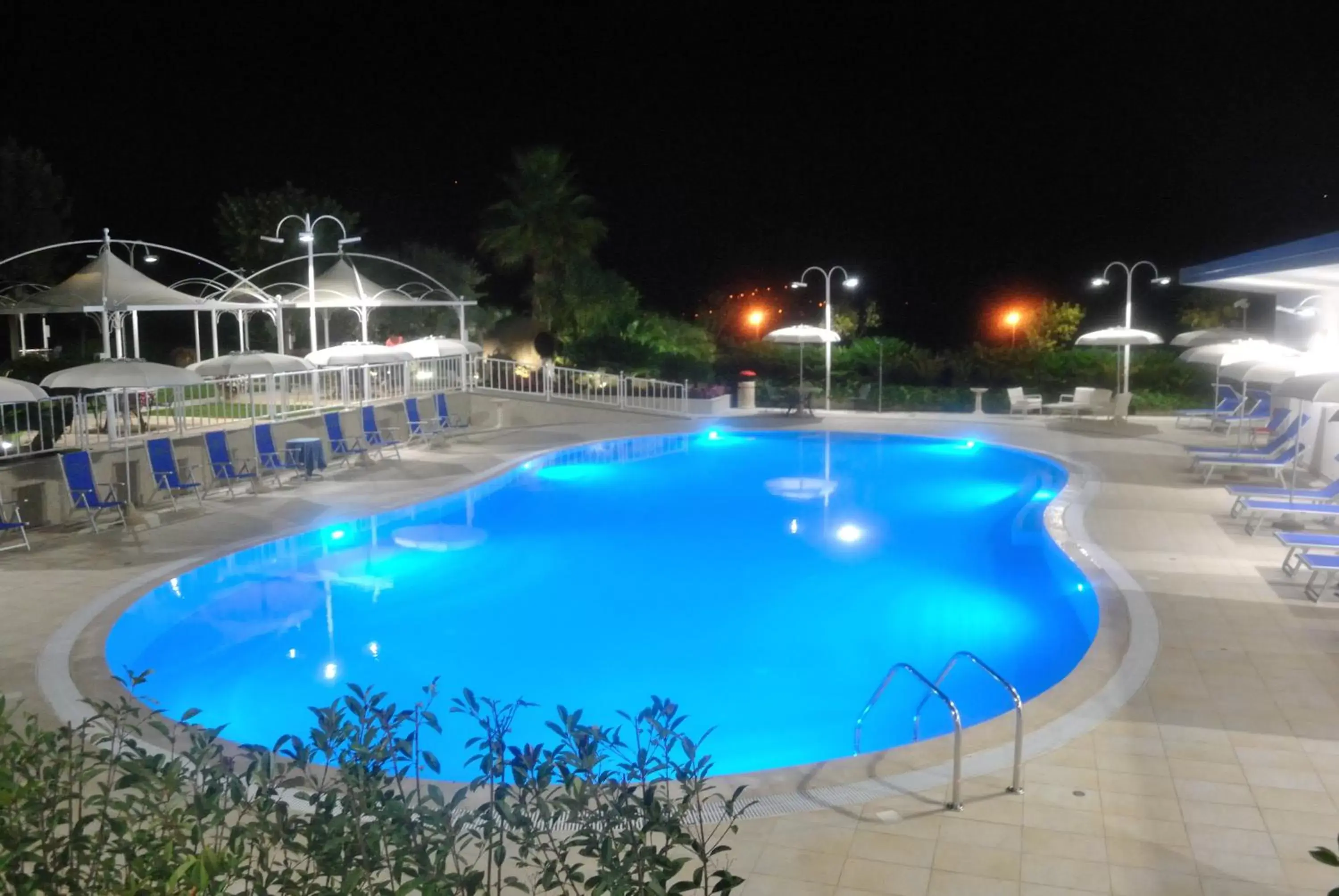 Night, Swimming Pool in Edra Palace Hotel & Ristorante