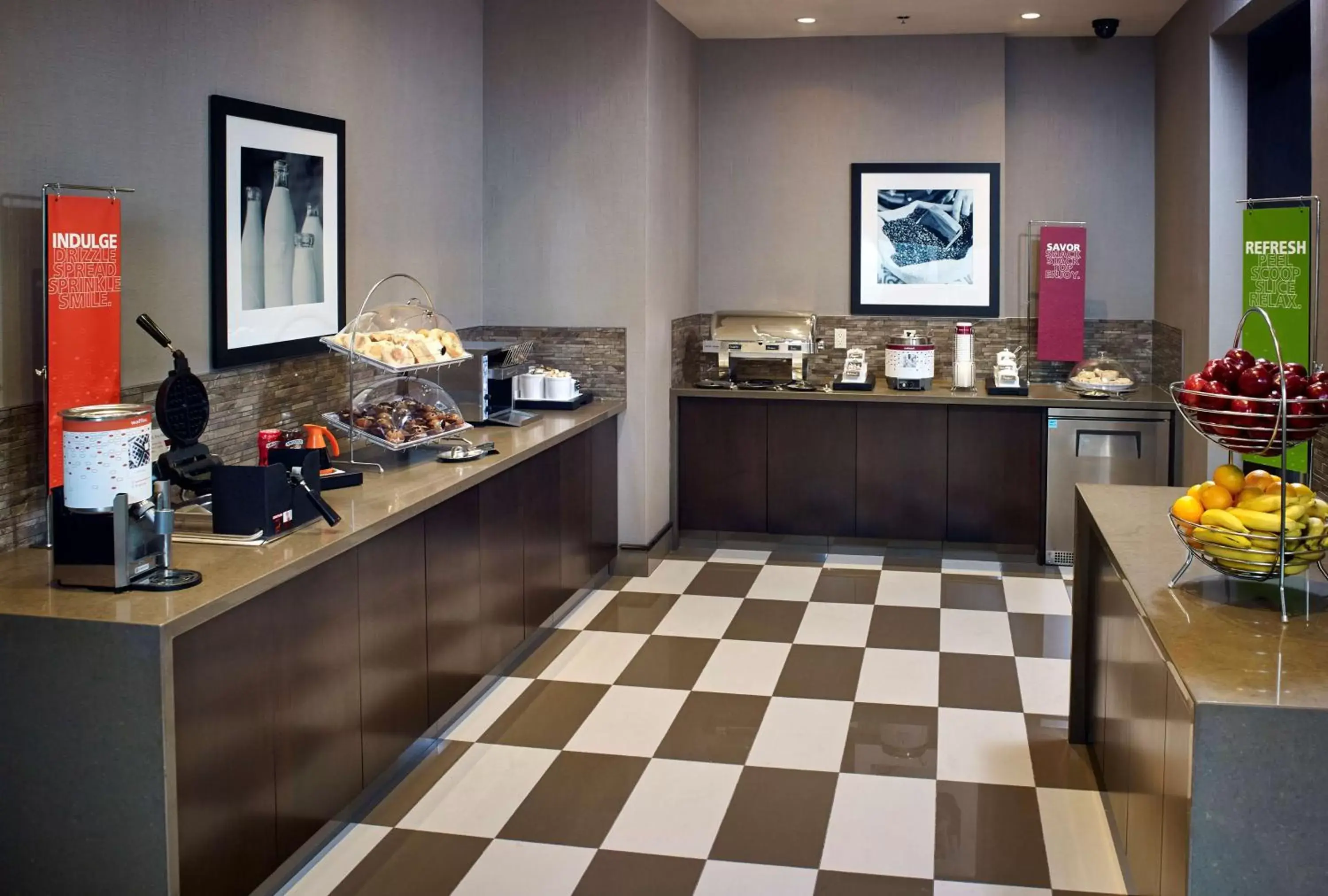 Restaurant/places to eat in Hampton Inn by Hilton Timmins Restaurant/places to eat in Hampton Inn by Hilton Timmins