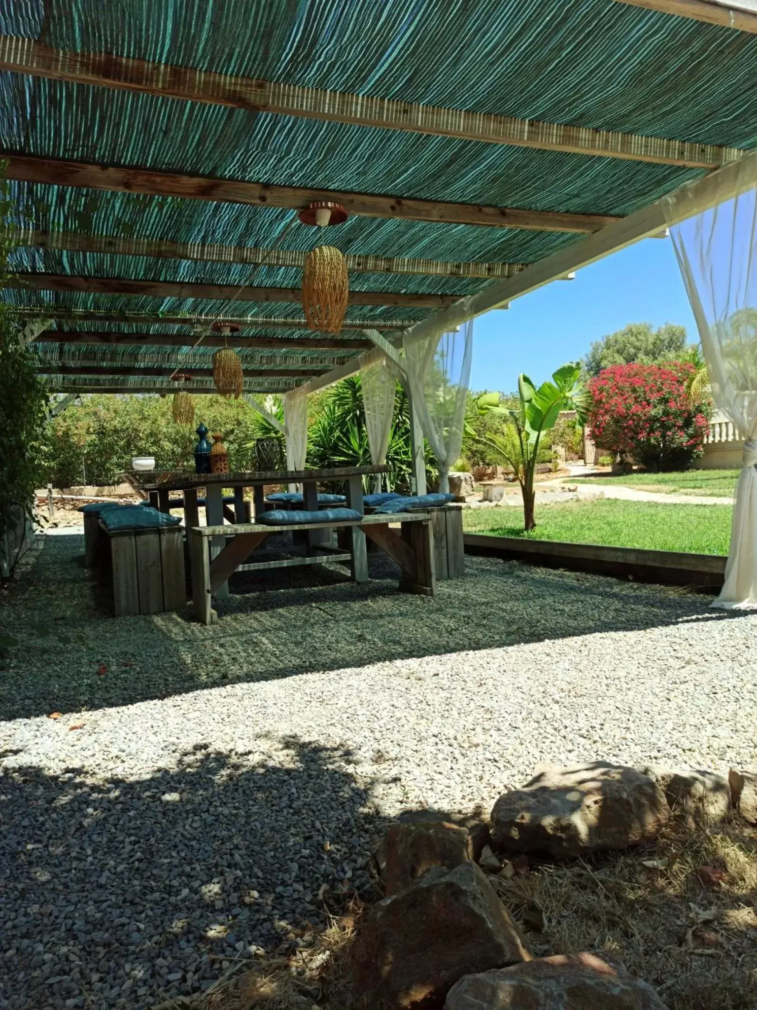 BBQ facilities in Quinta Pereiro Tropic Garden, Algarve