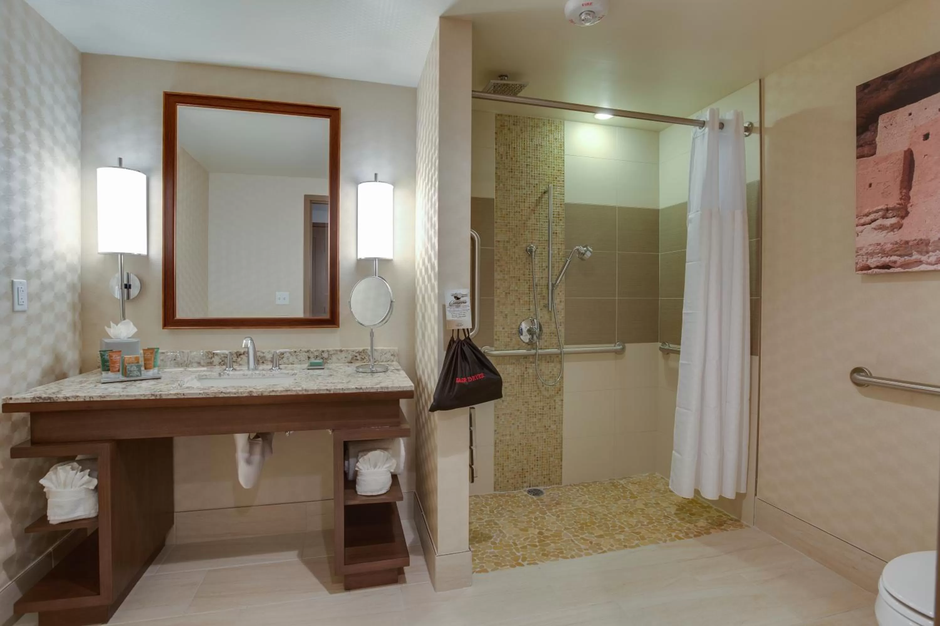 Bathroom in Cliff Castle Casino Hotel