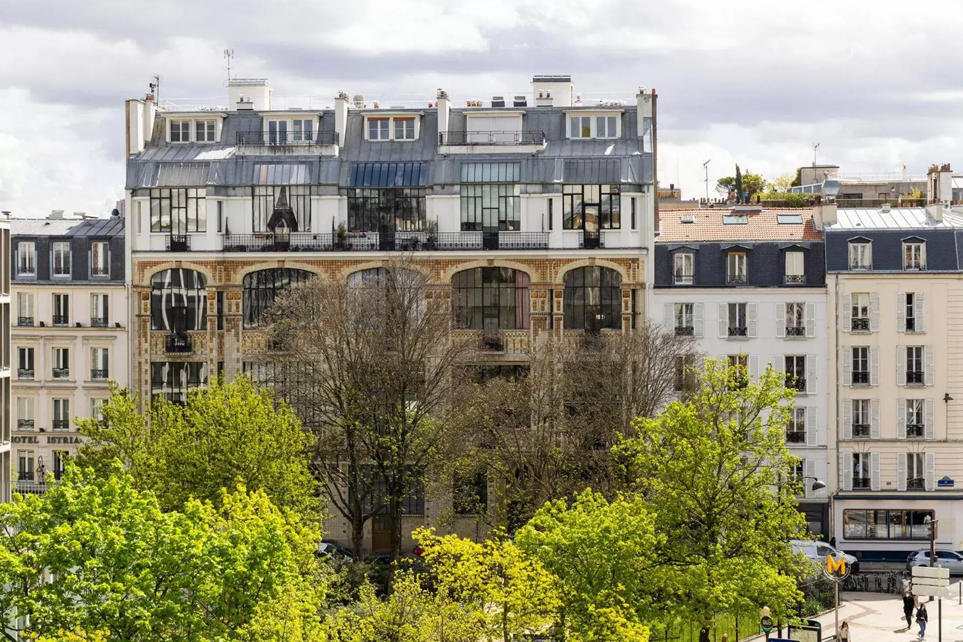 Street view, Property Building in Hôtel Aiglon