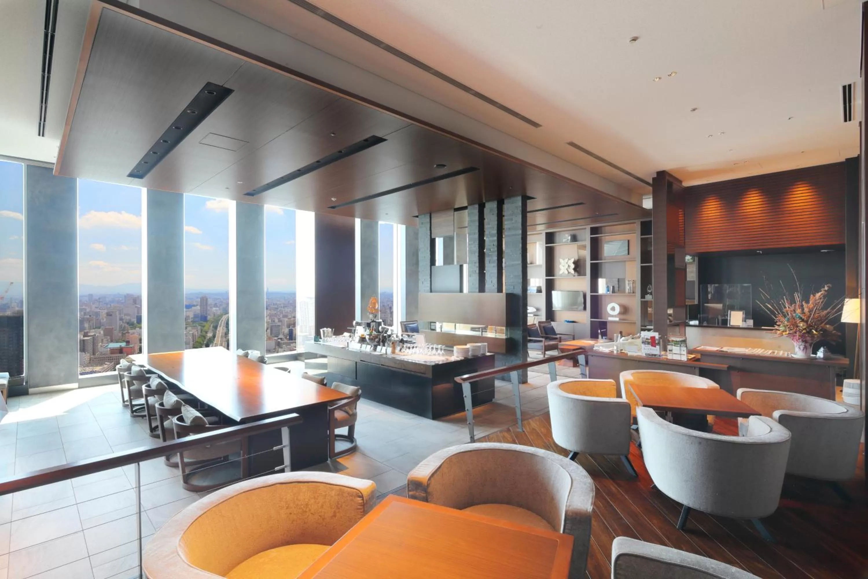 Lounge or bar in Nagoya Prince Hotel Sky Tower