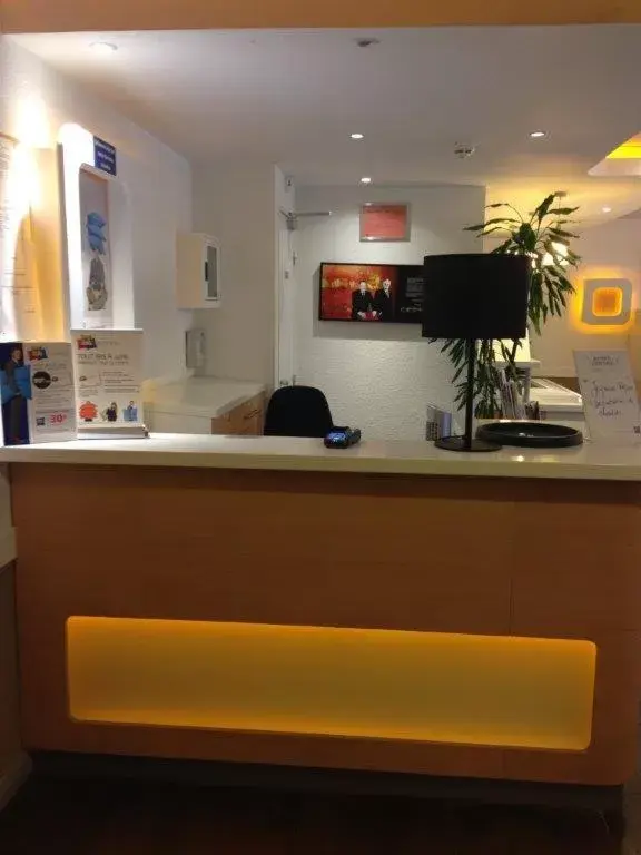 Lobby or reception, Lobby/Reception in Ibis Budget Rambouillet