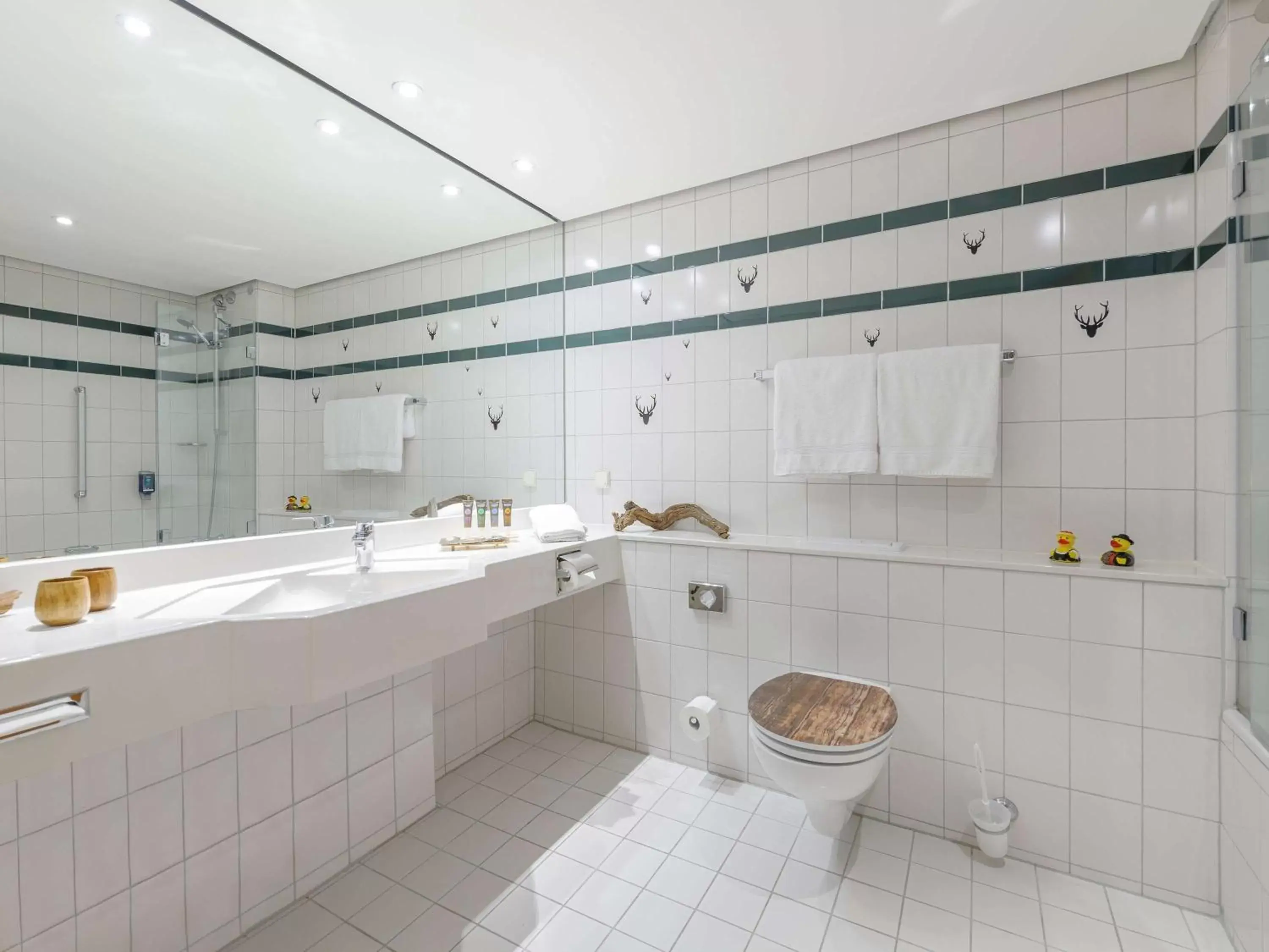 Photo of the whole room, Bathroom in Novotel Freiburg am Konzerthaus