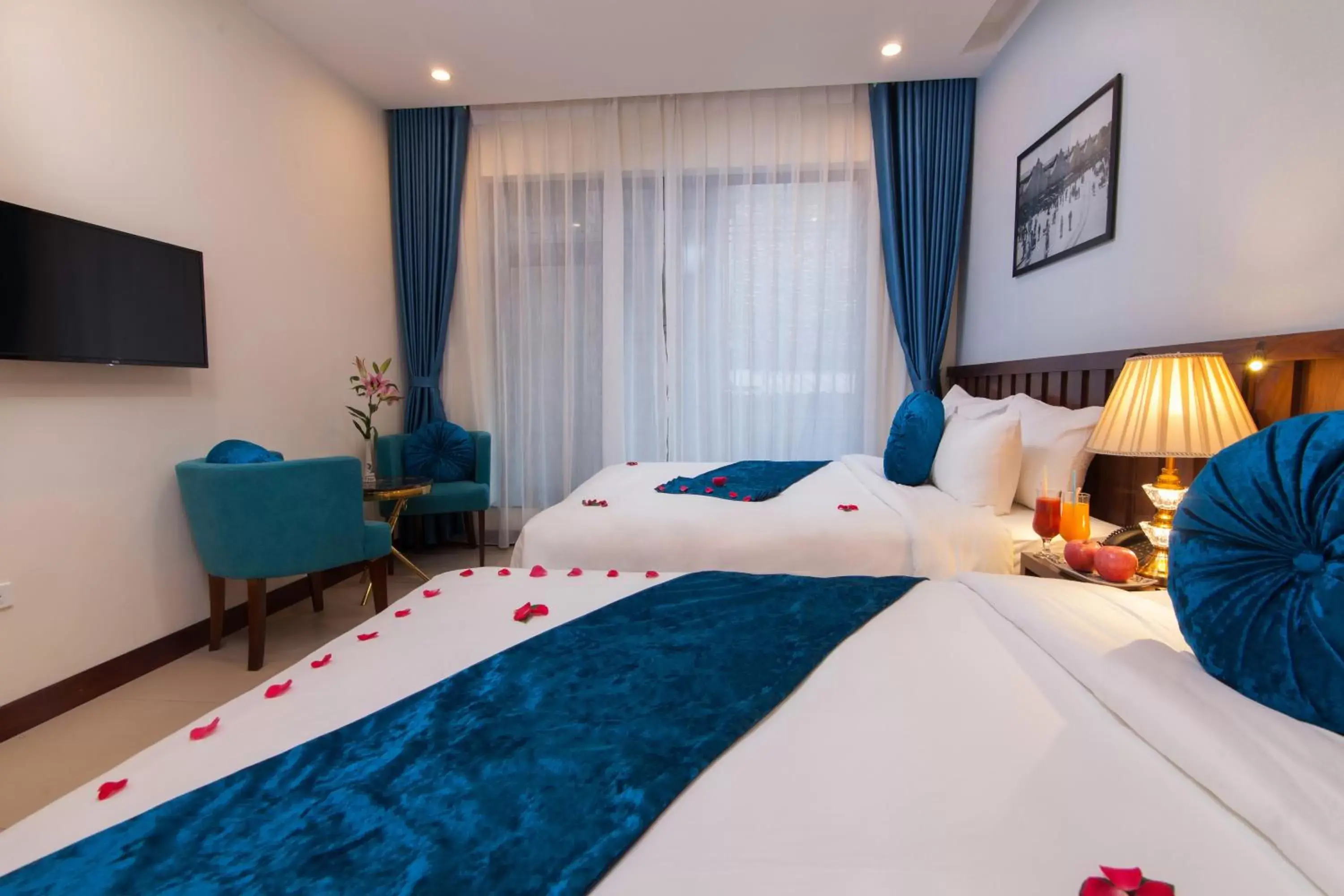 bunk bed, Bed in Hanoi Hanvet Hotel