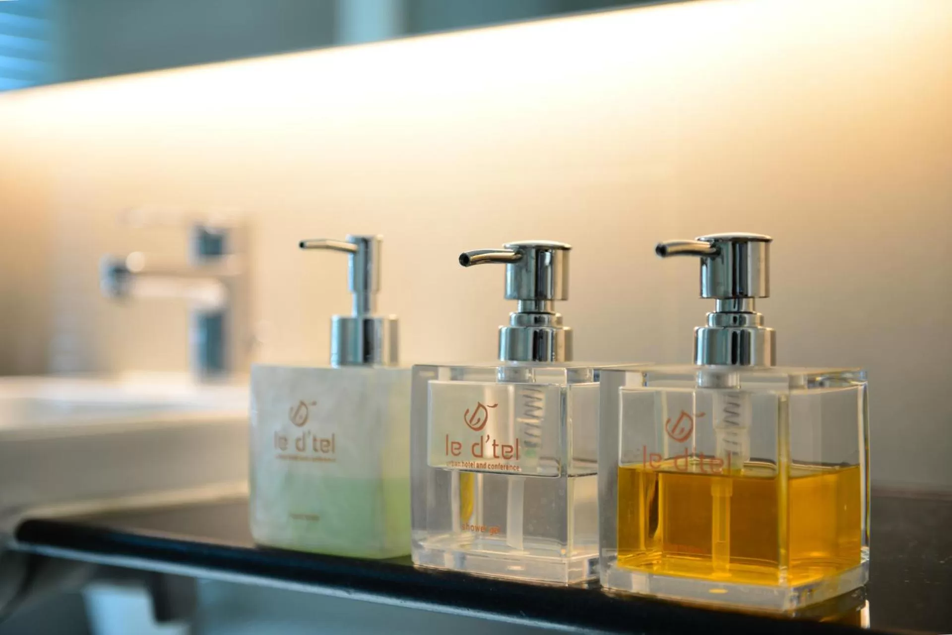 Bathroom in Le D'Tel Bangkok