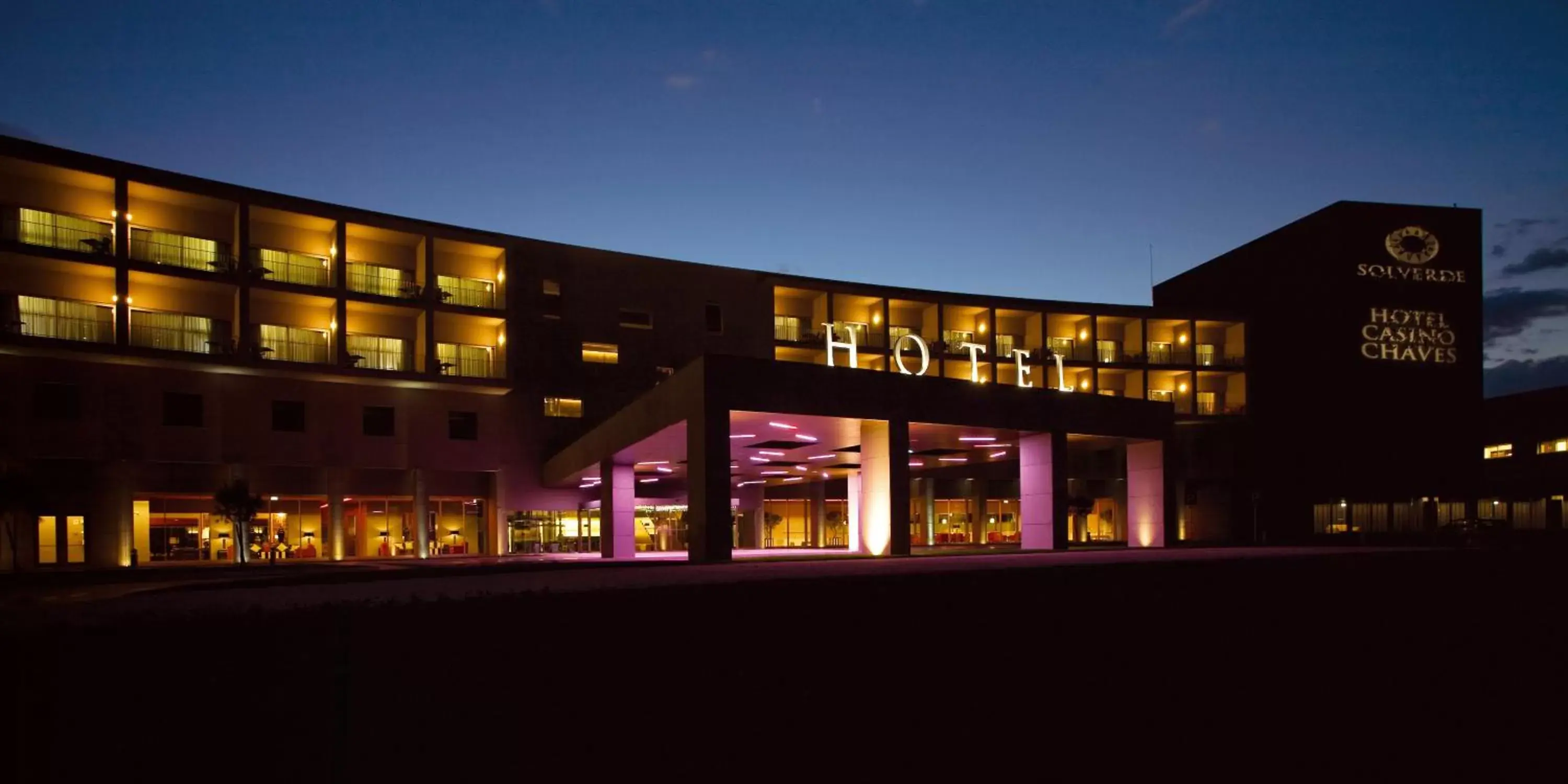 Facade/entrance, Property Building in Hotel Casino Chaves