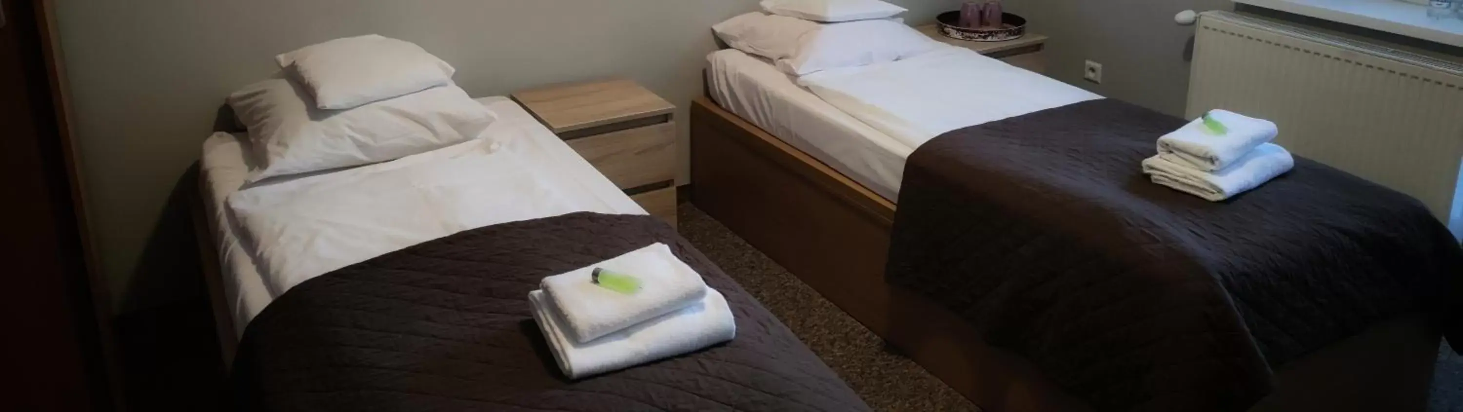 Double or Twin Room in Ośrodek Konferencyjno-Wypoczynkowy "Krucze Skały" w Karpaczu Double or Twin Room in Ośrodek Konferencyjno-Wypoczynkowy "Krucze Skały" w Karpaczu