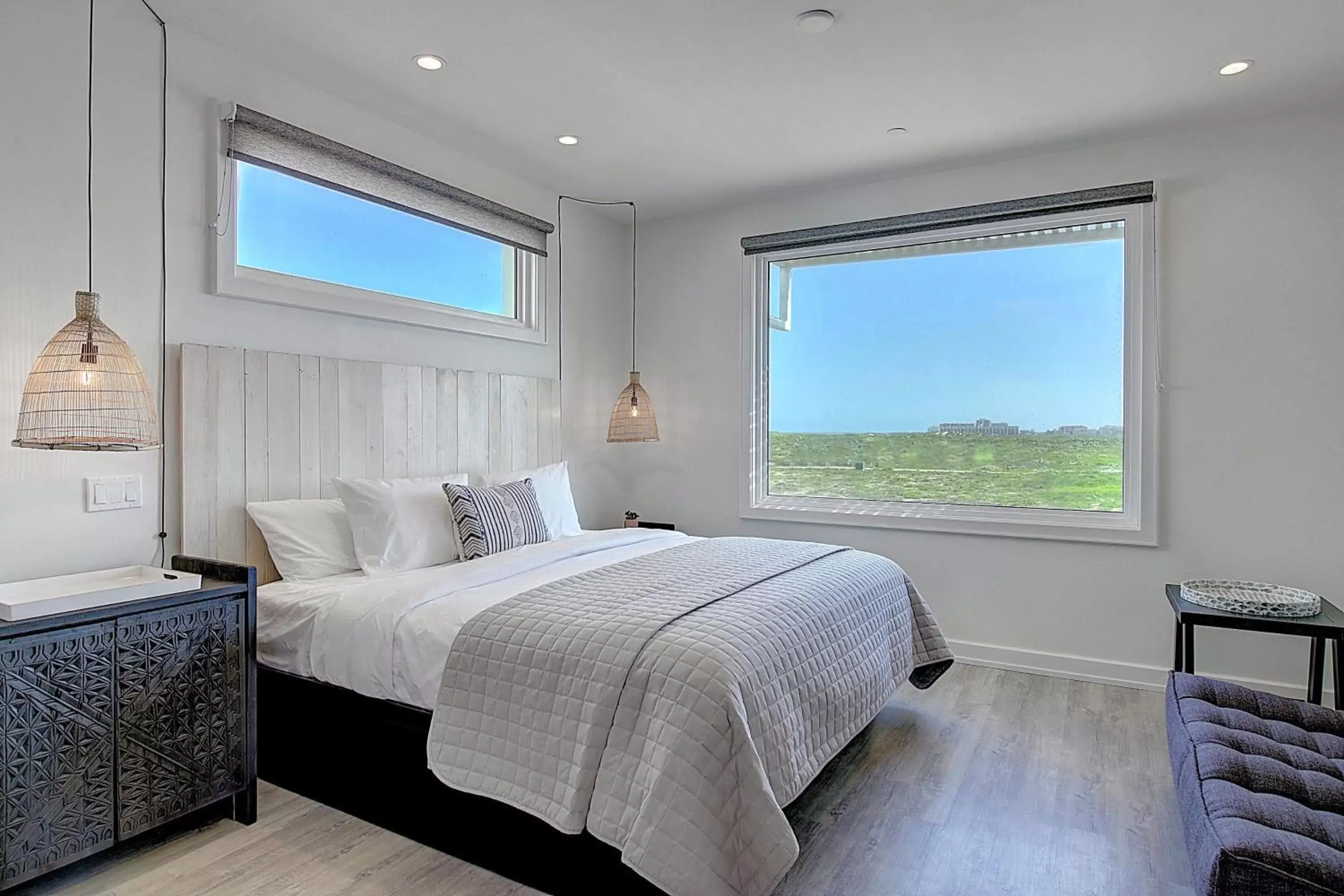 View (from property/room), Bed in Lively Beach View (from property/room), Bed in Lively Beach