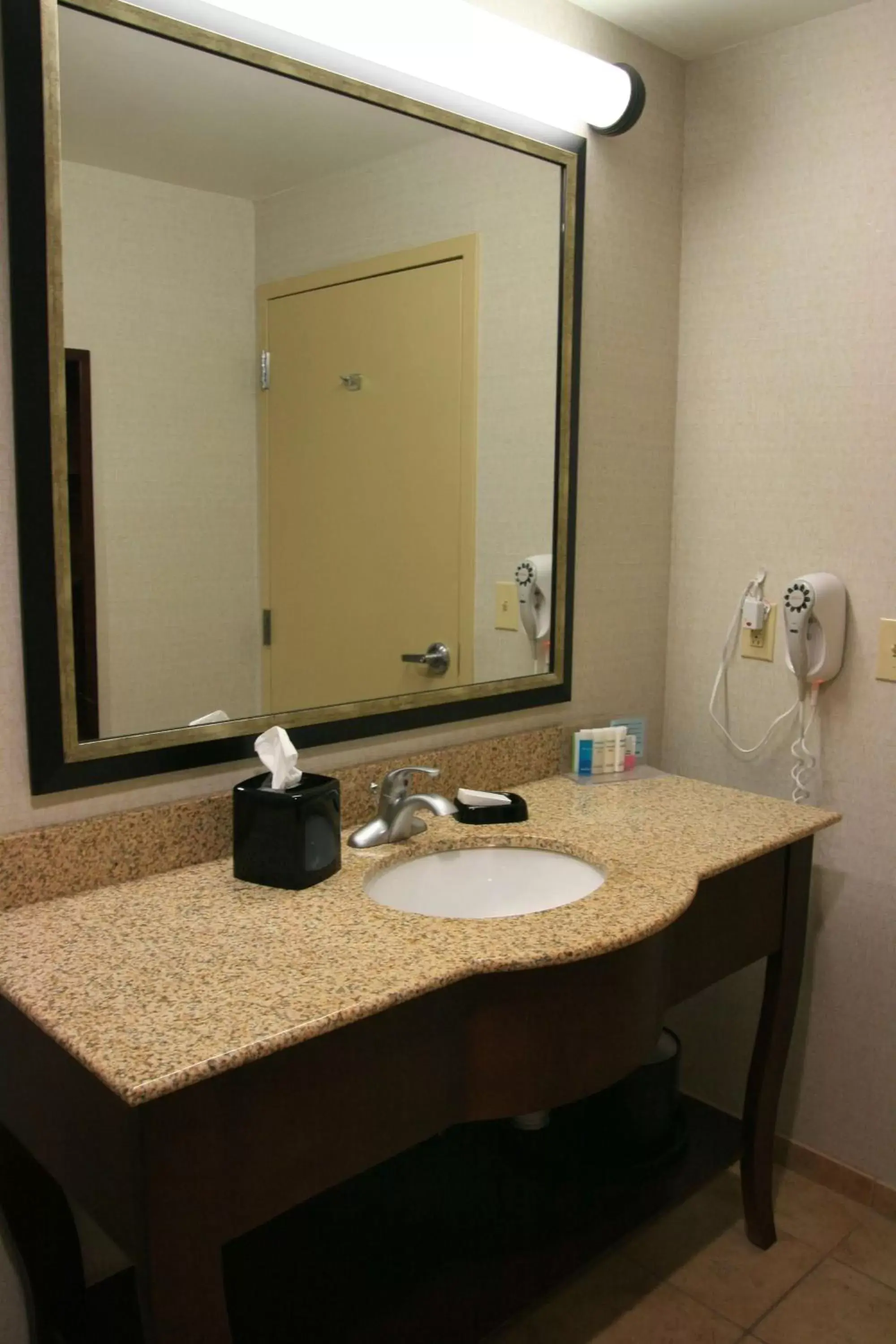 Bathroom in Hampton Inn & Suites West Point