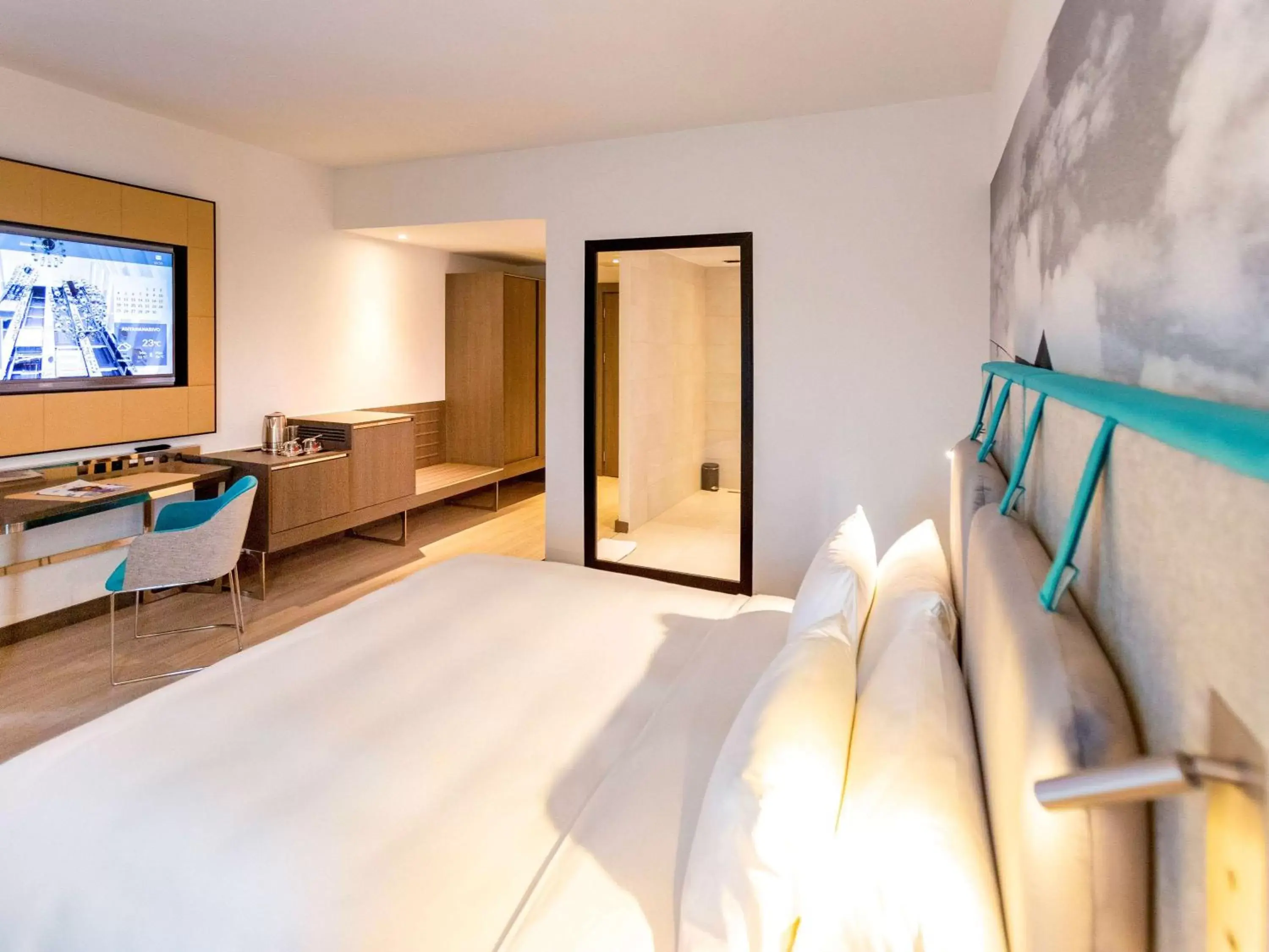 Bedroom, Bed in Novotel Convention And Spa