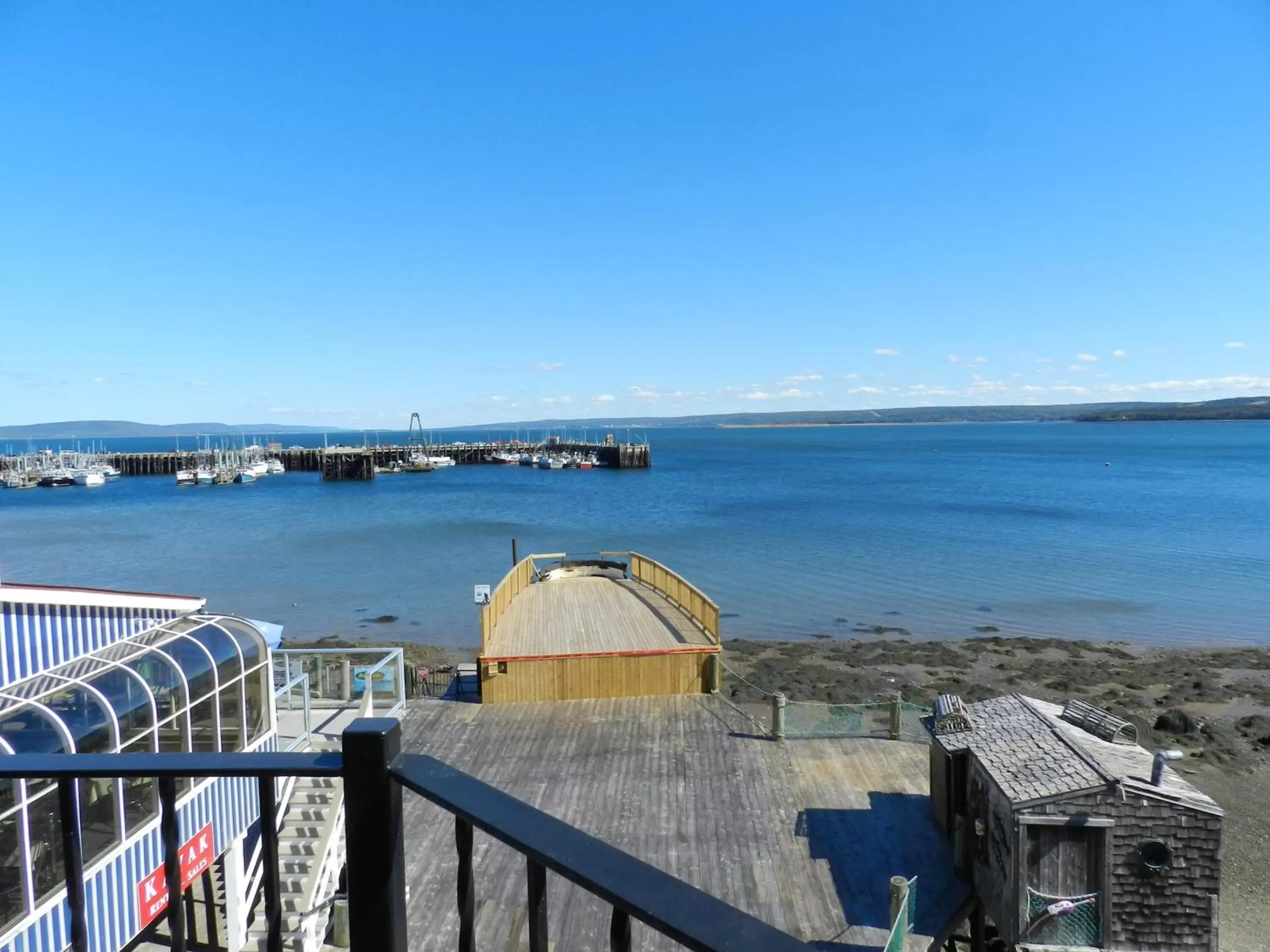 View (from property/room), Sea View in Dockside Suites