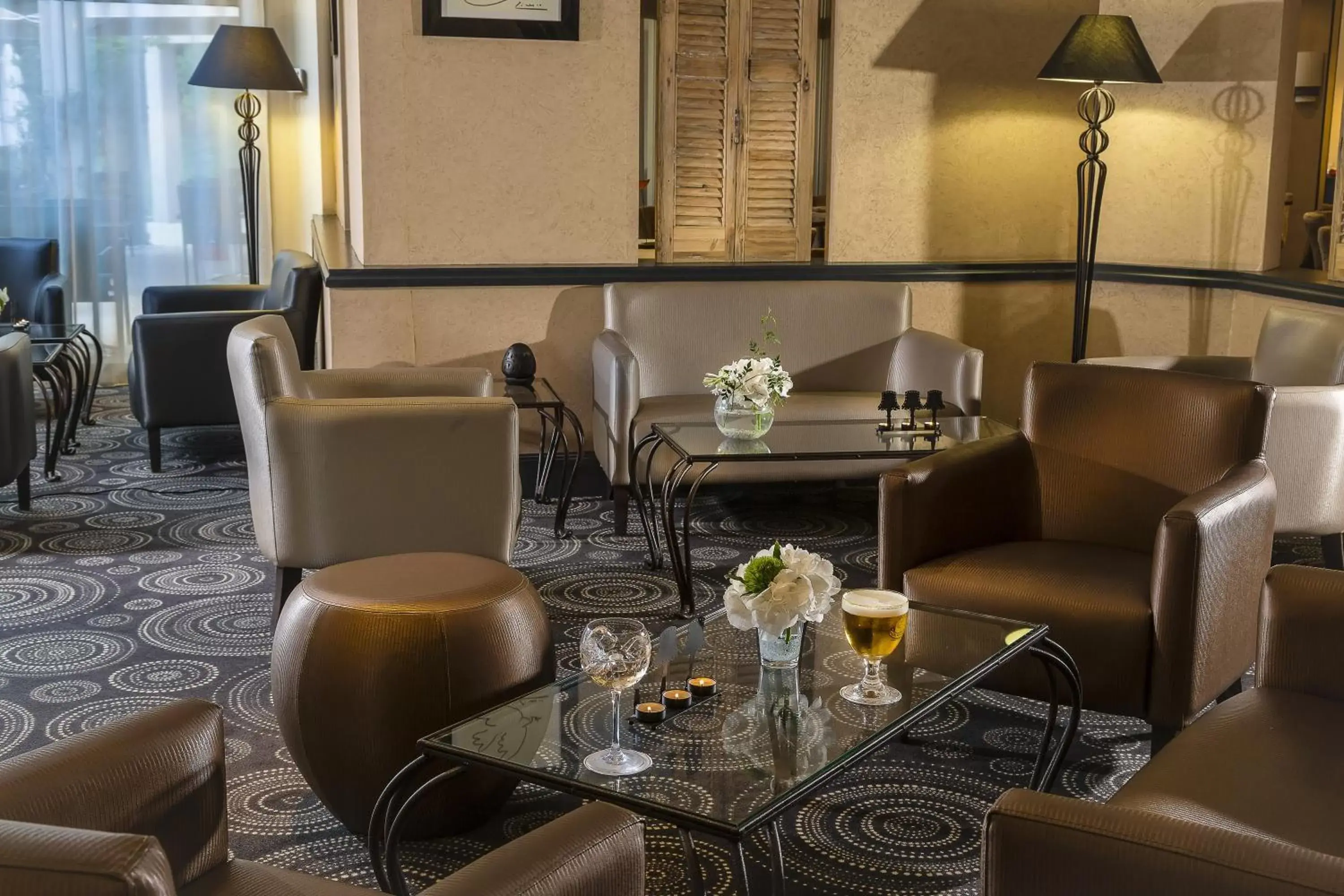 Lounge or bar, Restaurant/Places to Eat in Best Western PLUS Elixir Grasse