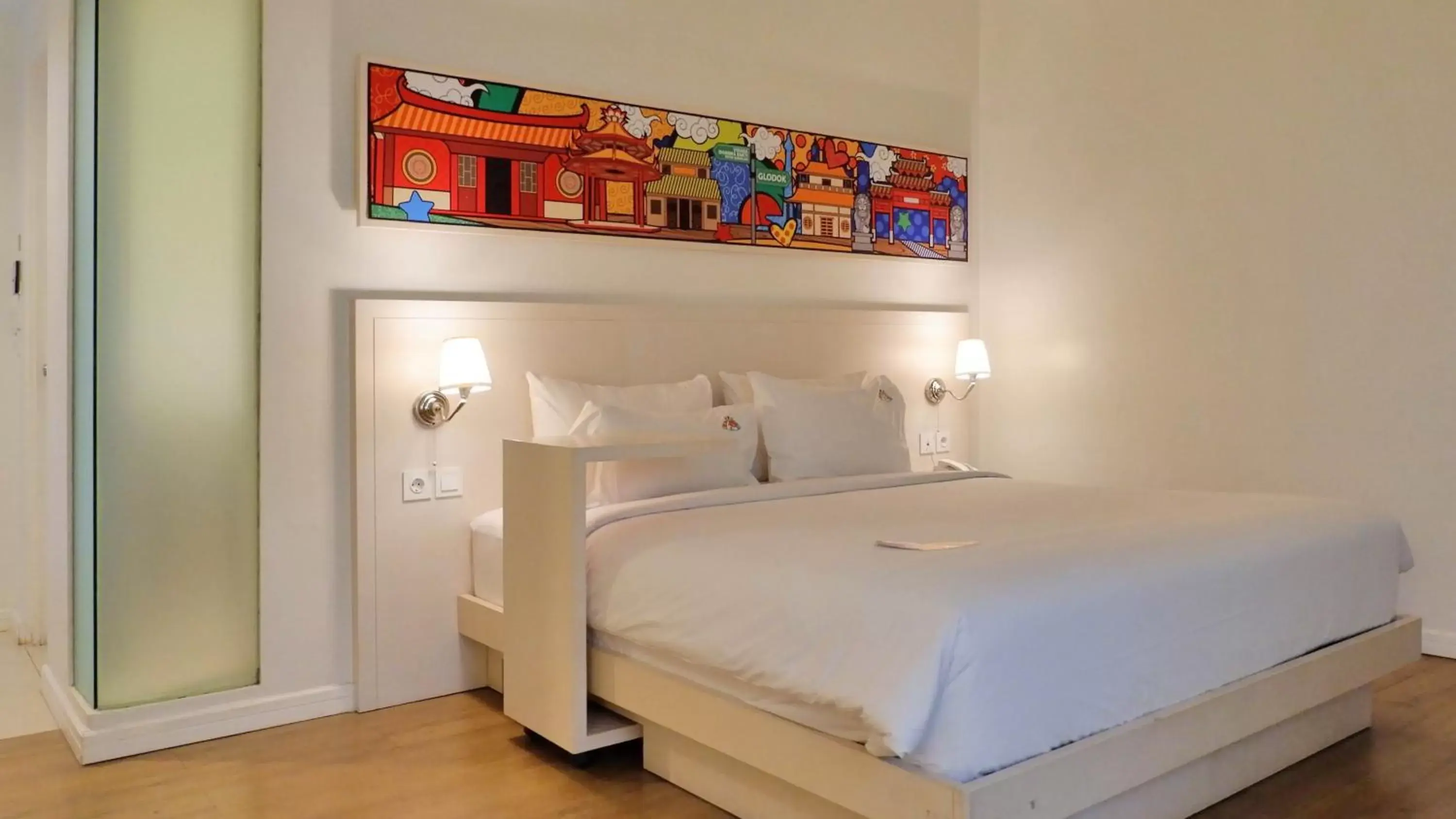 Bed in MaxOne Signature Glodok Jakarta Bed in MaxOne Signature Glodok Jakarta