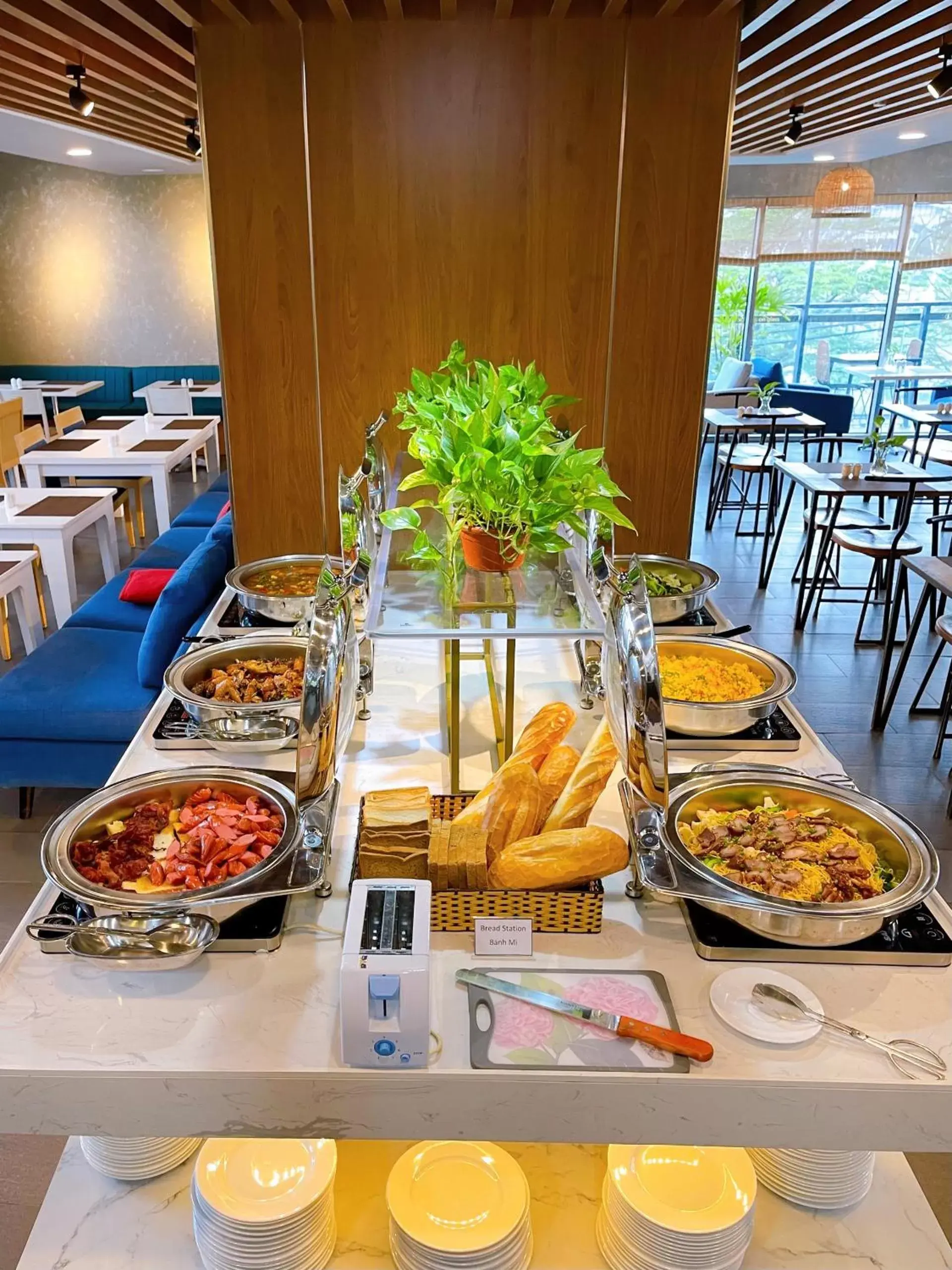 Buffet breakfast, Restaurant/Places to Eat in Ibis Saigon South