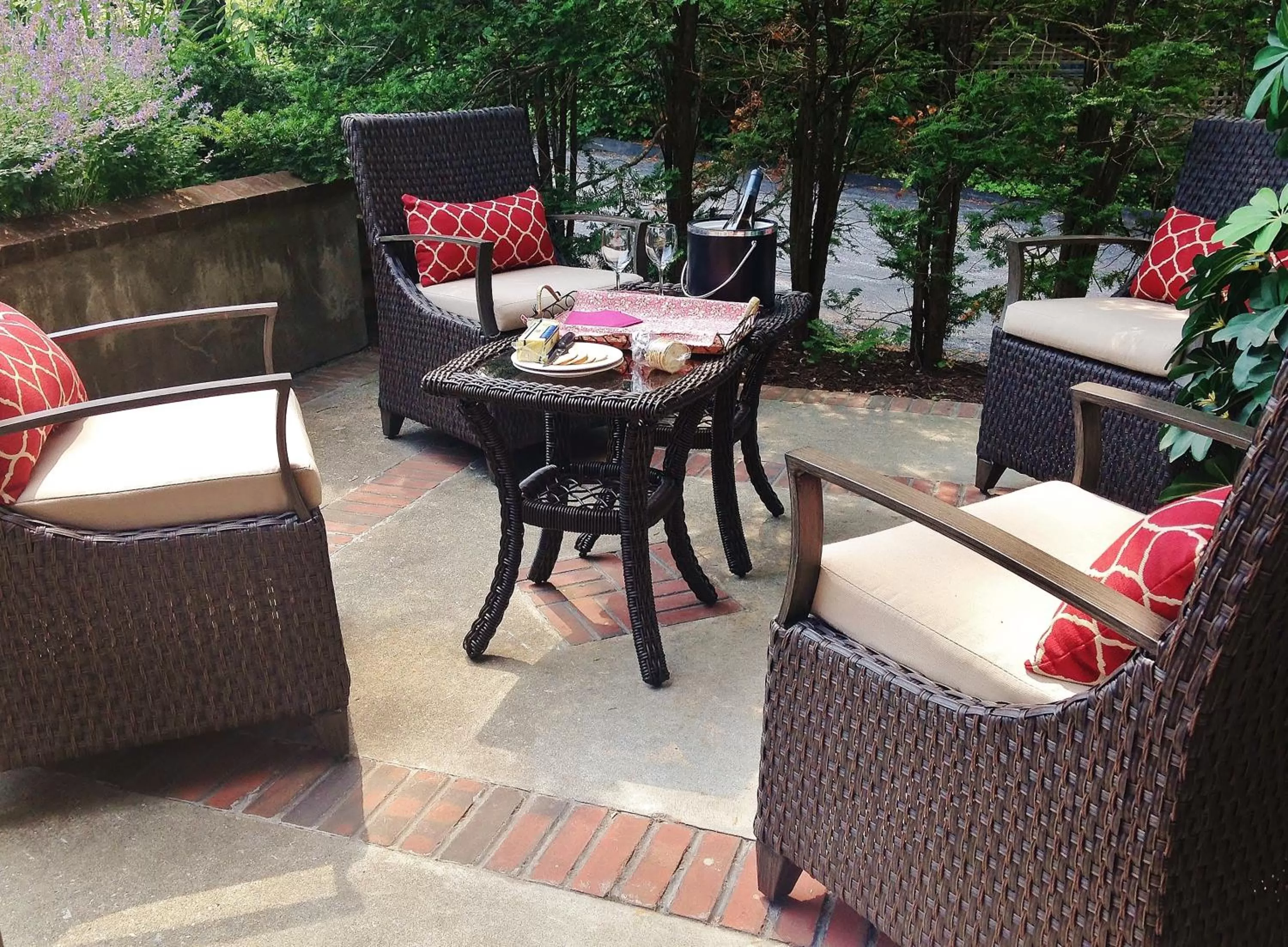 Property building in Chambery Inn