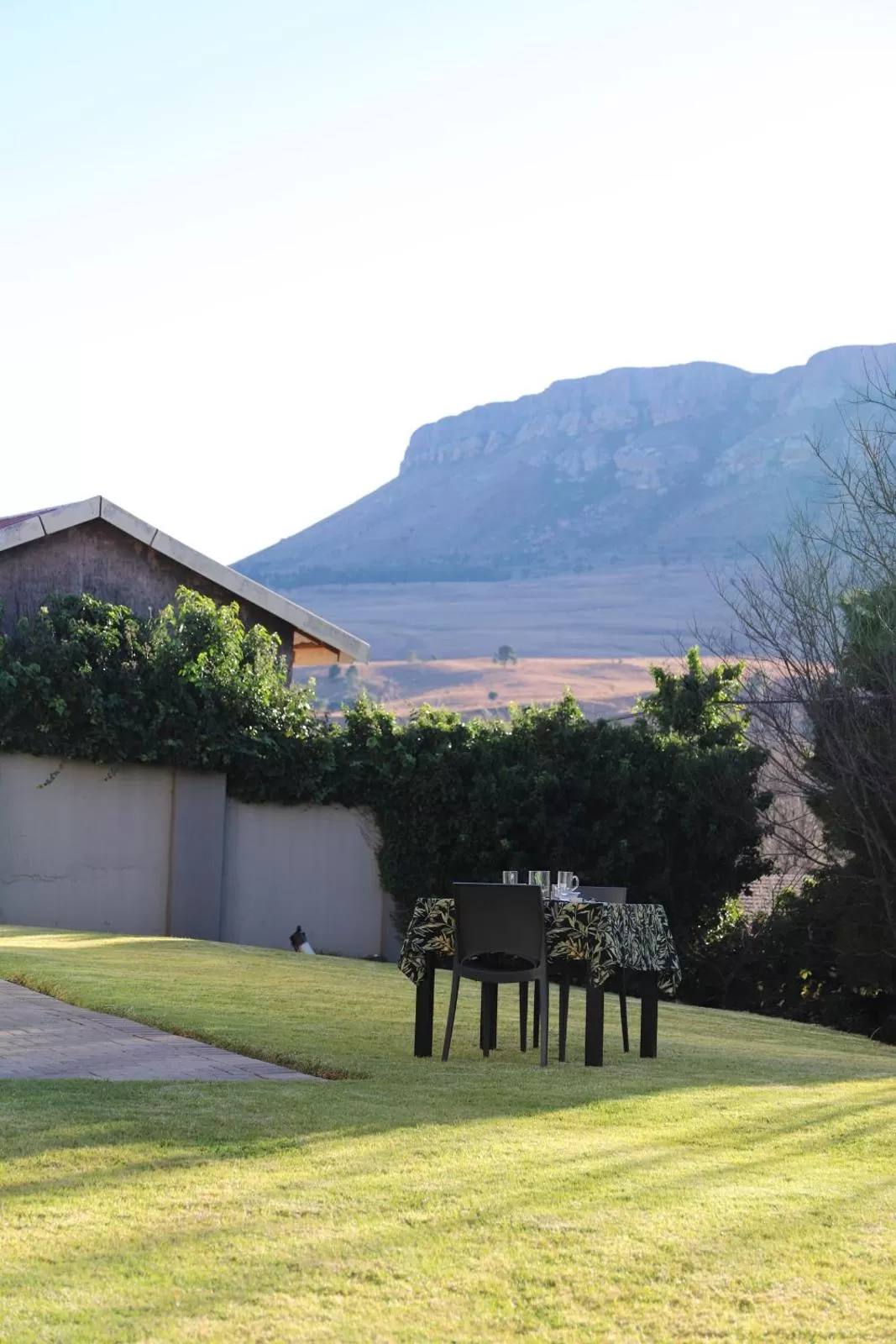 Mountain view in The Raz