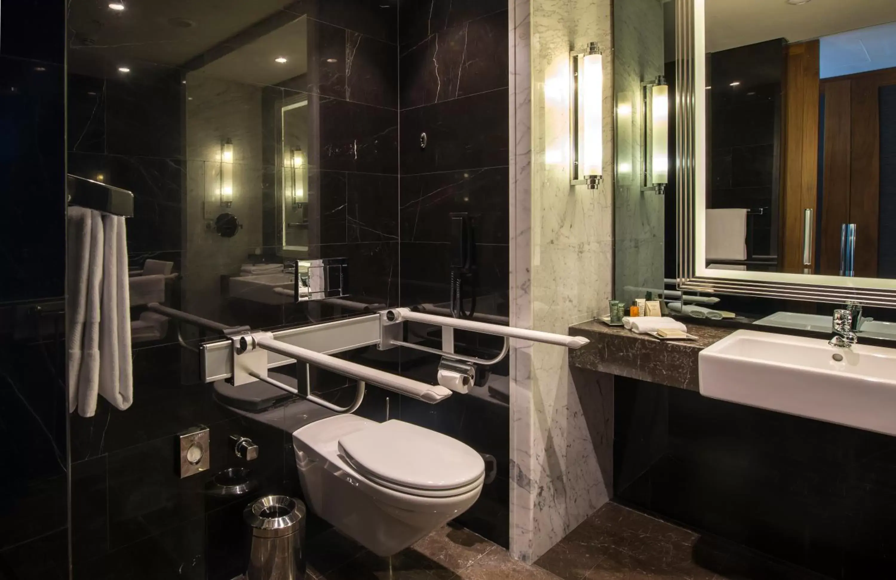 Bathroom in Hilton Istanbul Bomonti