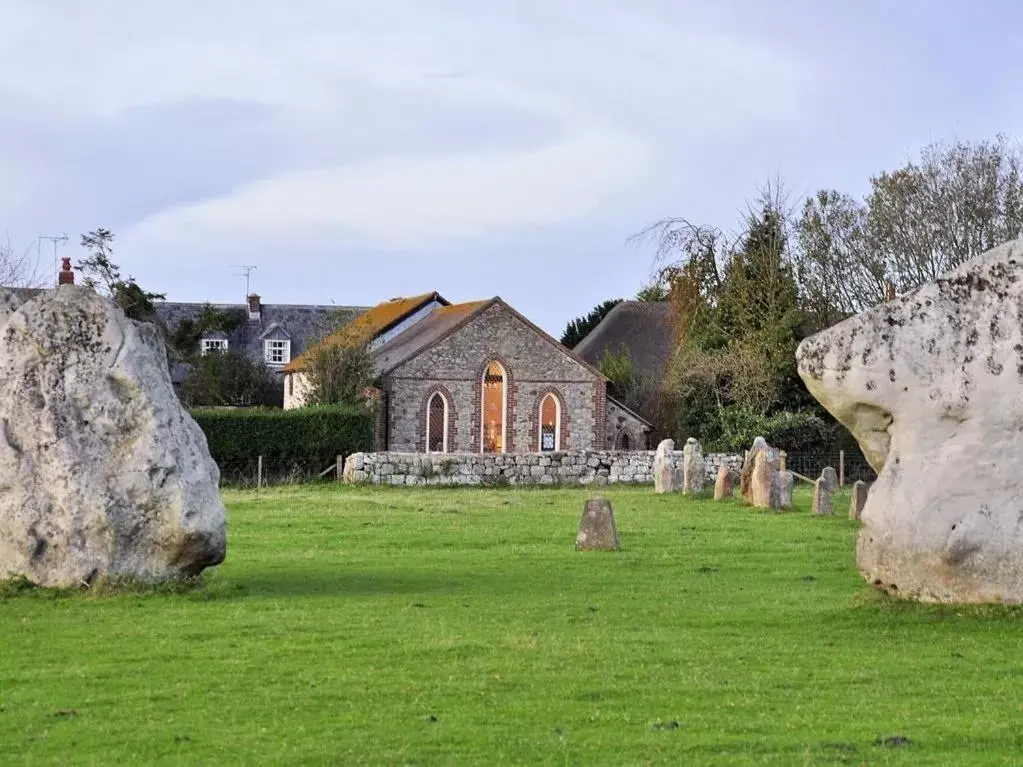 Nearby landmark, Property Building in B&B Dorwyn Manor